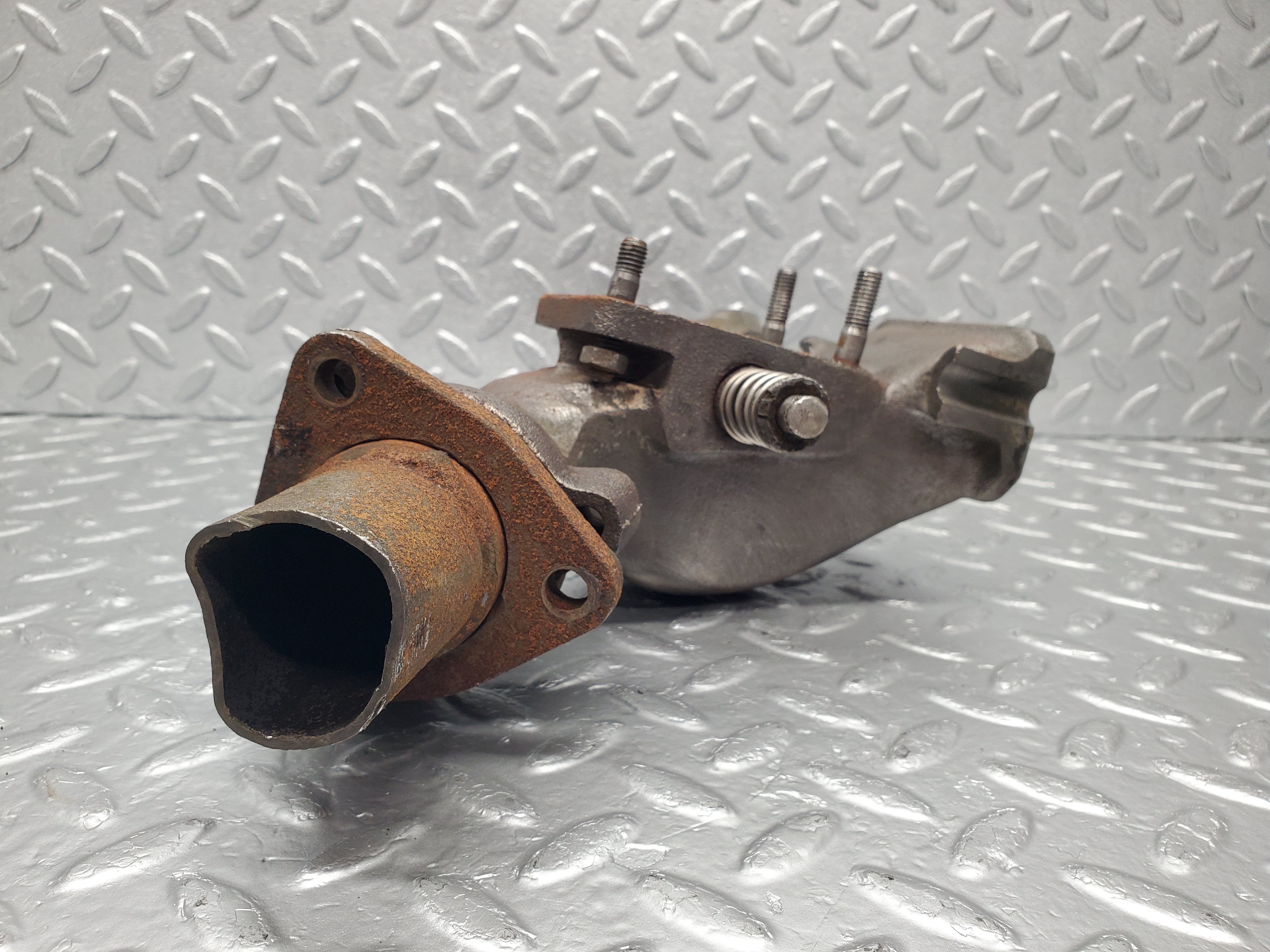 2141 Mercedes-Benz W108 280SE Exhaust Manifold 1141420702