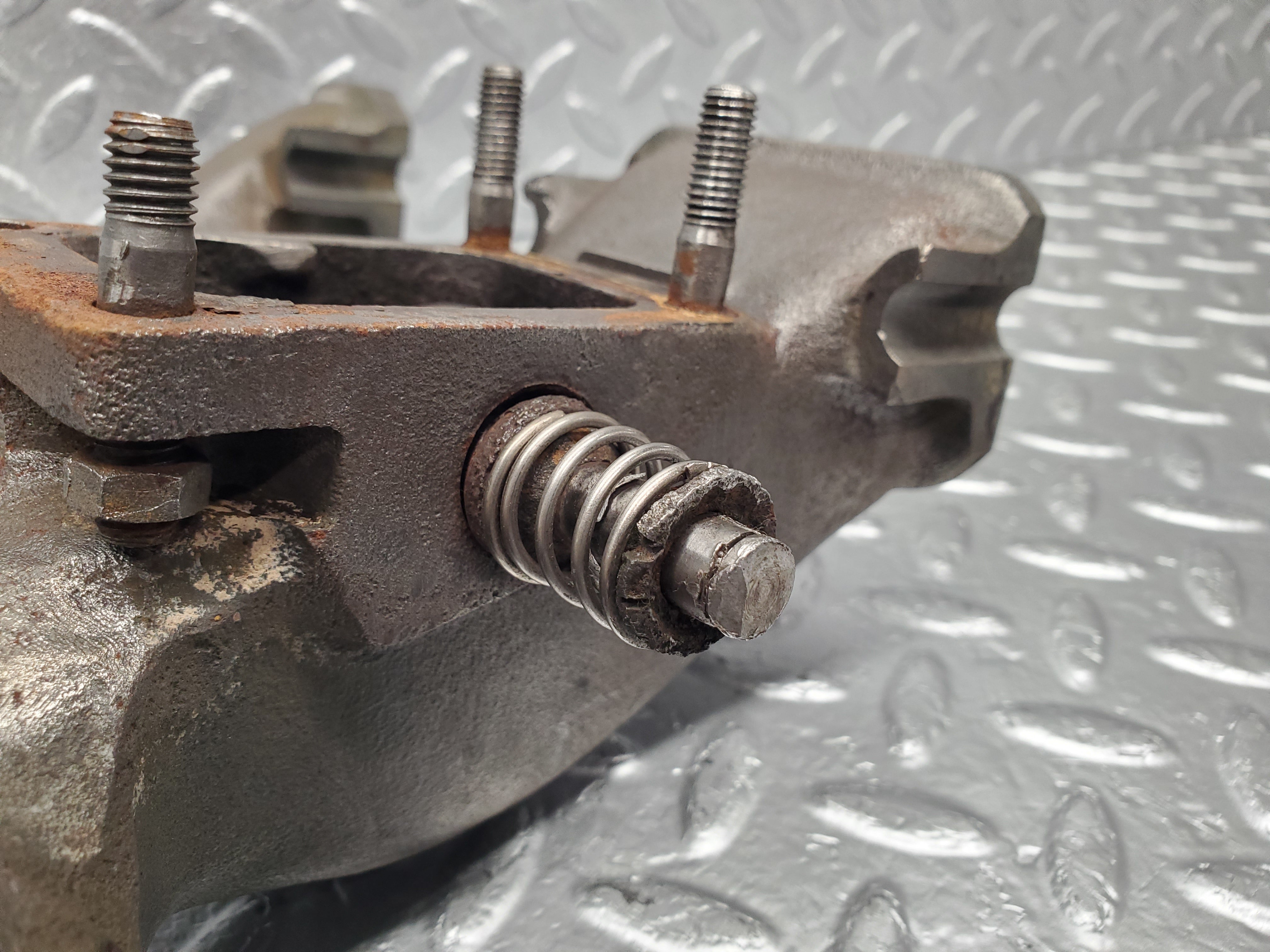 2141 Mercedes-Benz W108 280SE Exhaust Manifold 1141420702