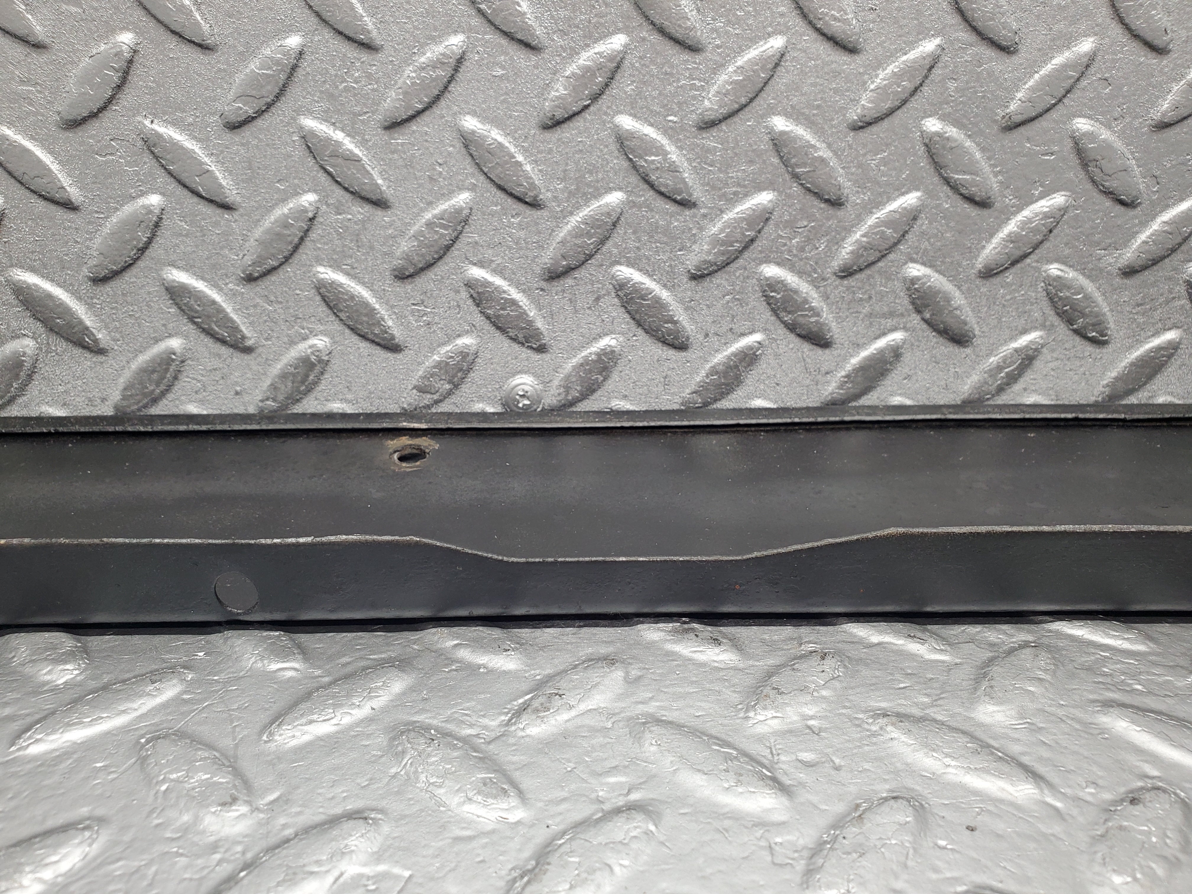 2139 Mercedes-Benz W108 280SE Wiper Motor Cover