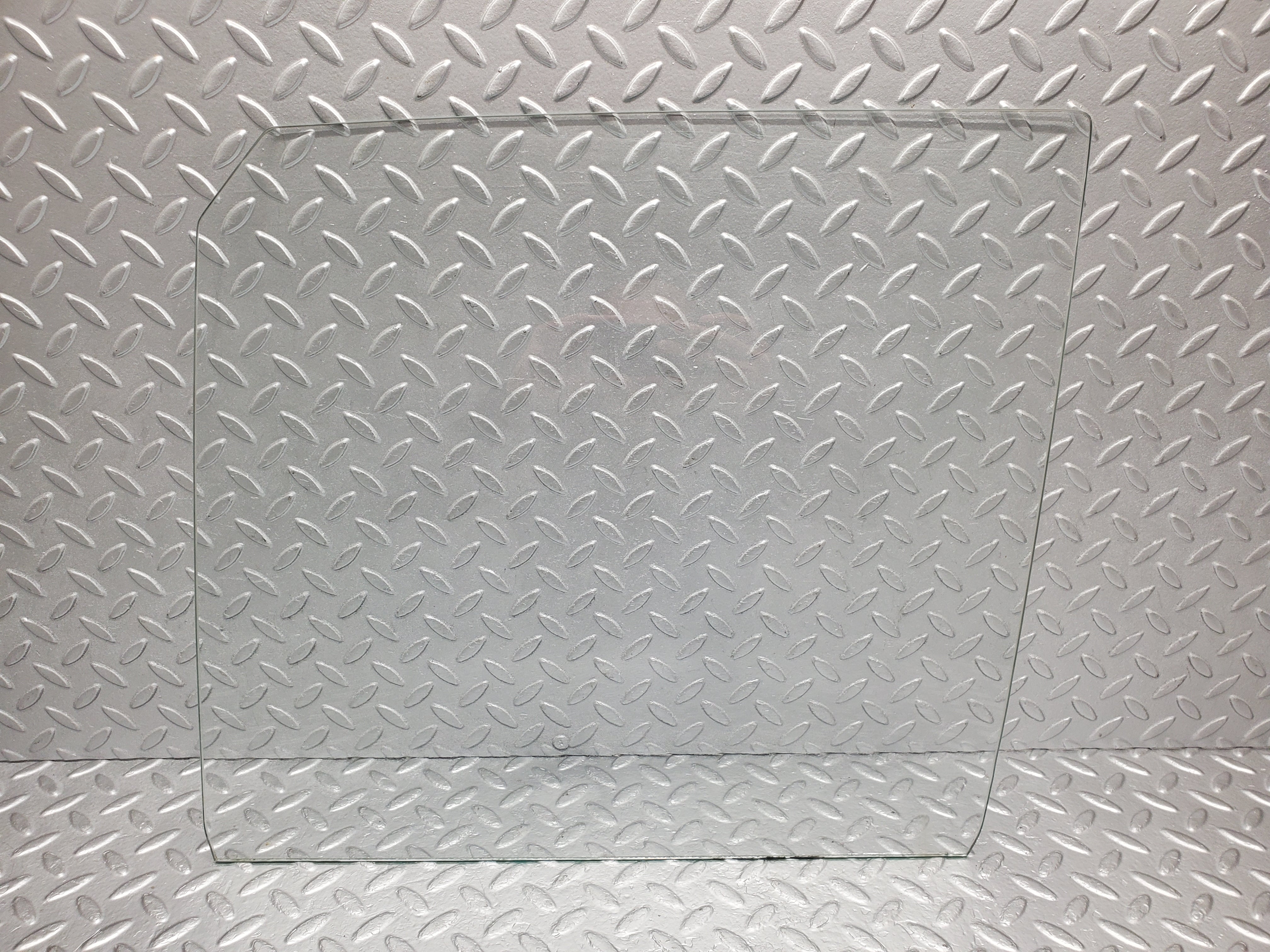 2144 Mercedes-Benz W108 280SE Front Left Door Glass