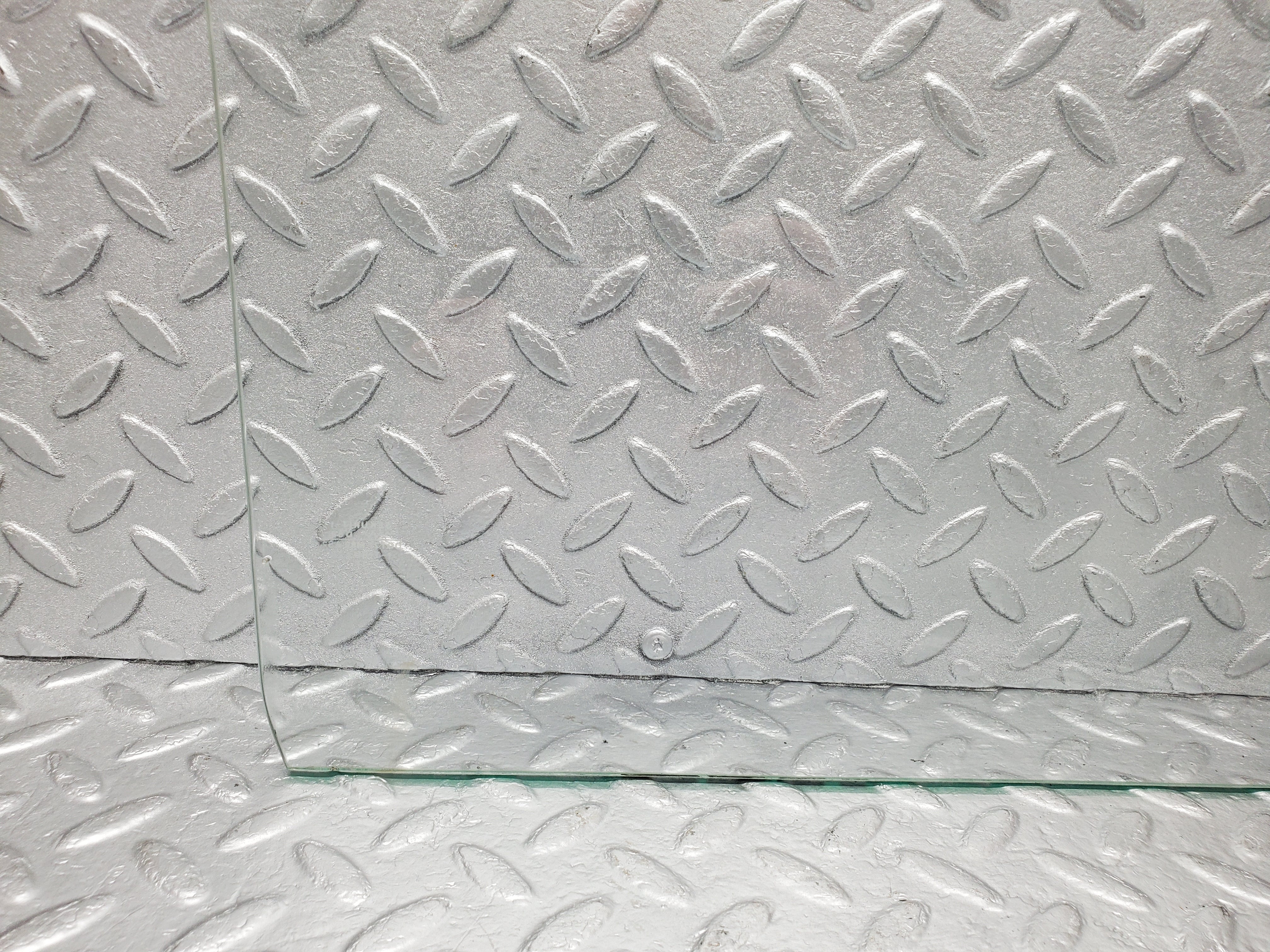 2144 Mercedes-Benz W108 280SE Front Left Door Glass