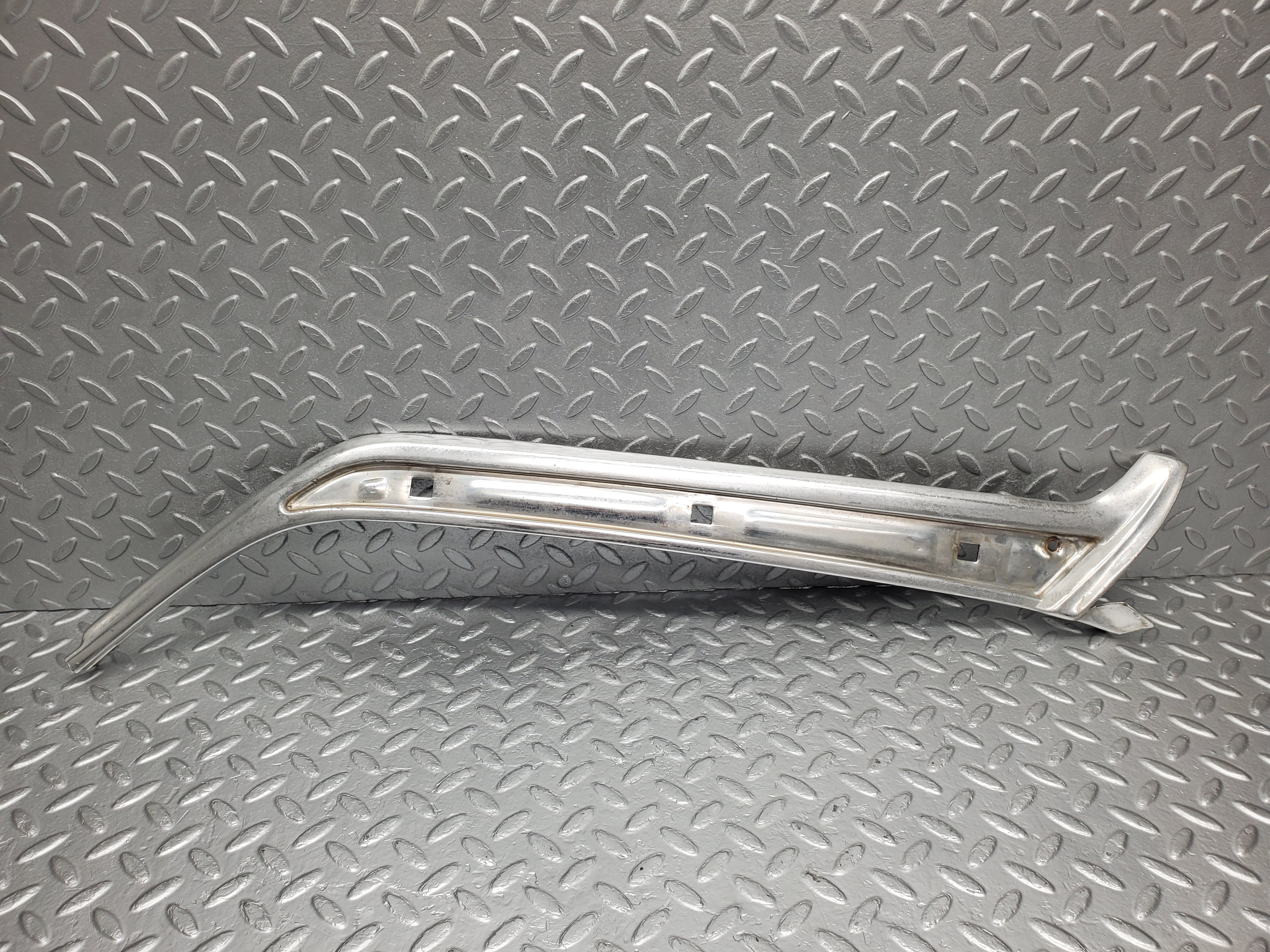 2167 Mercedes-Benz W116 350SE Front Right A Pillar Chrome Moulding Trim