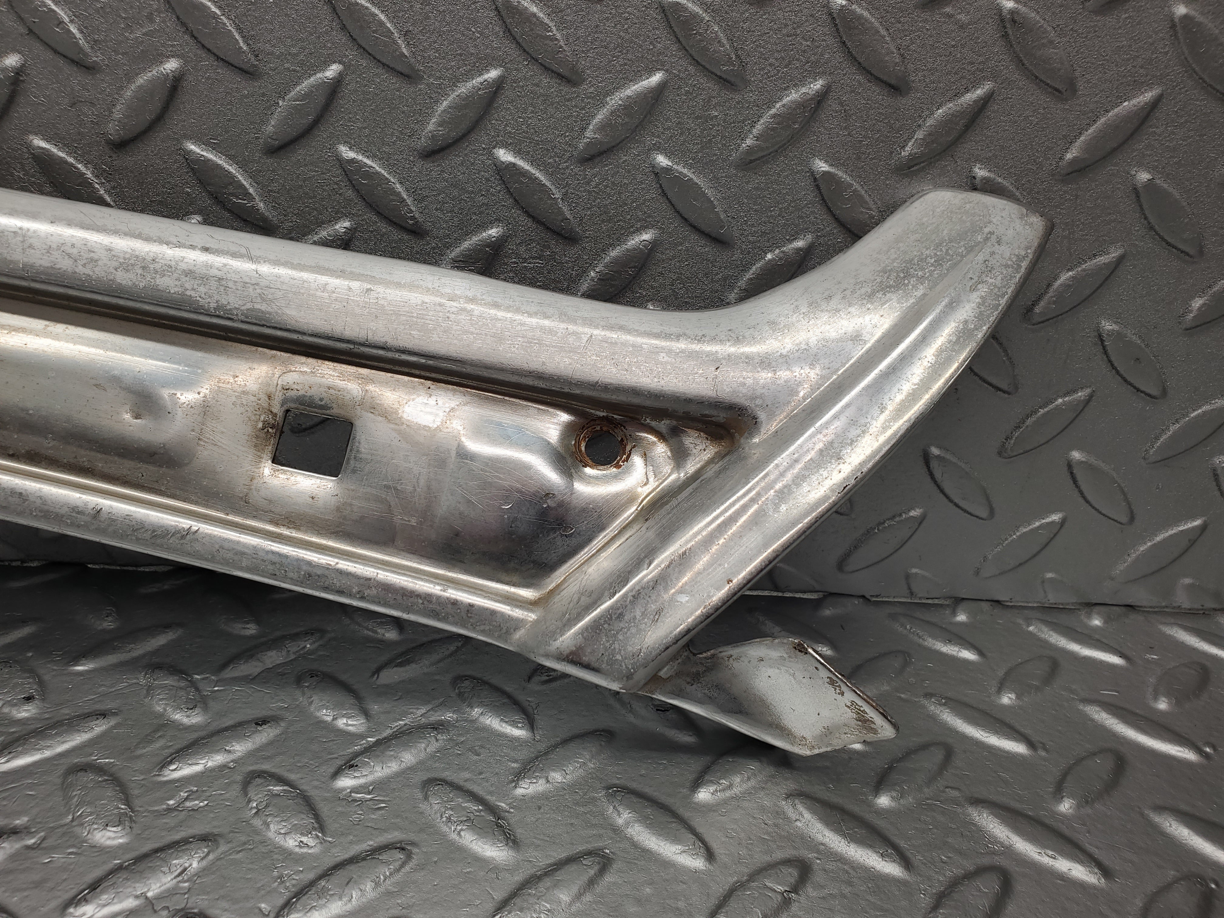 2167 Mercedes-Benz W116 350SE Front Right A Pillar Chrome Moulding Trim