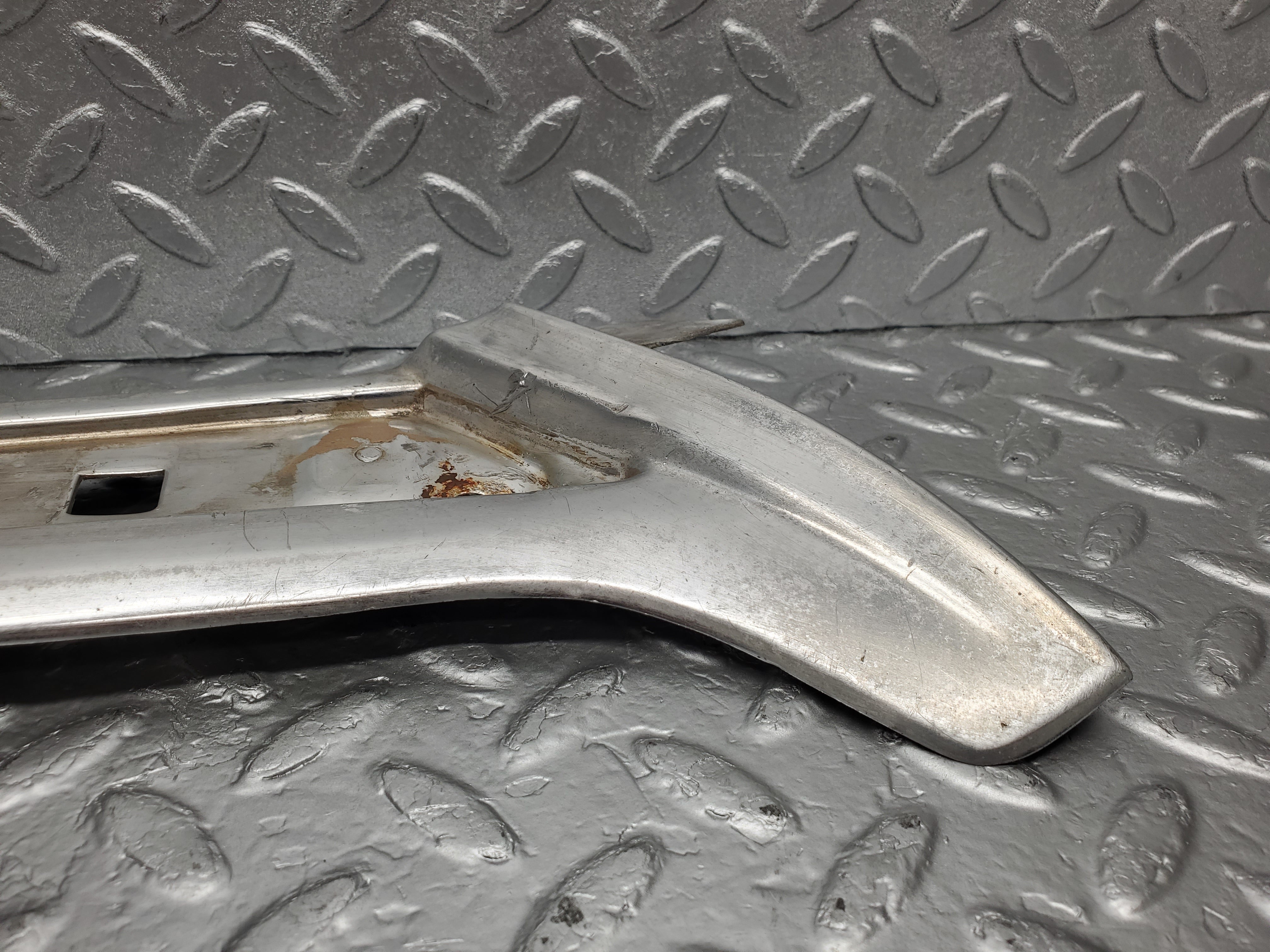 2168 Mercedes-Benz W116 350SE Front Left A Pillar Chrome Moulding Trim