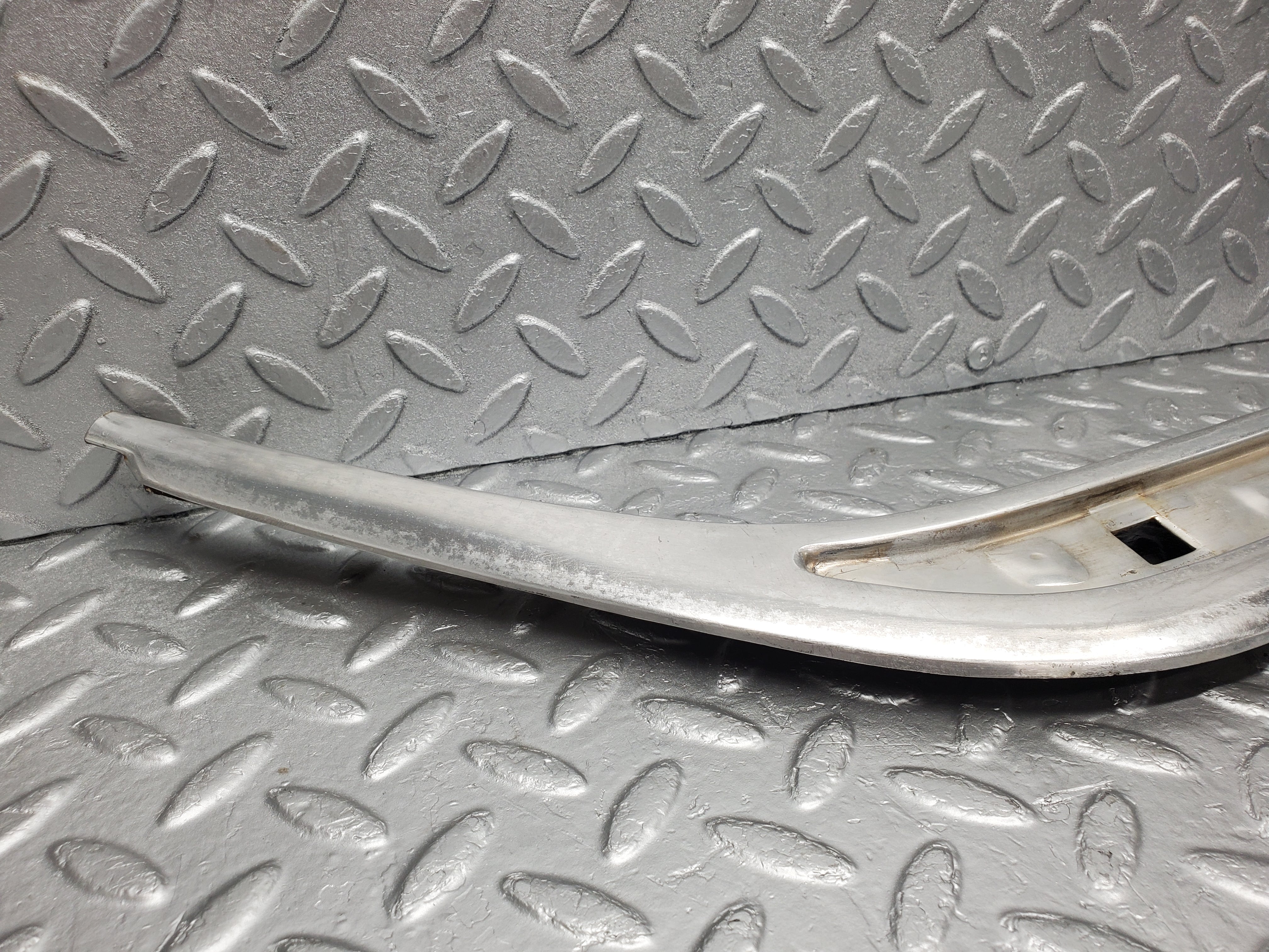 2168 Mercedes-Benz W116 350SE Front Left A Pillar Chrome Moulding Trim