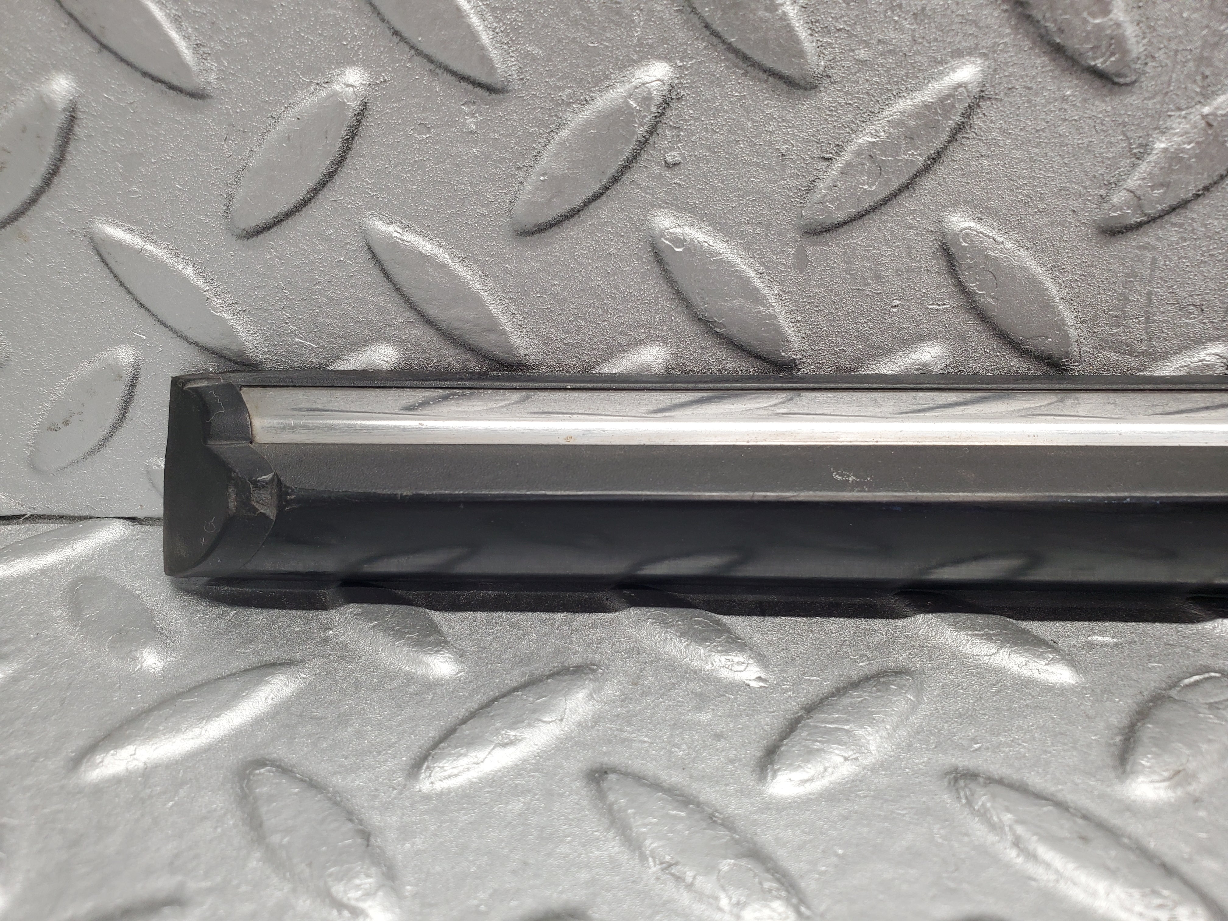 2170 Mercedes-Benz W116 350SE Rear Left Door Centre Moulding Trim