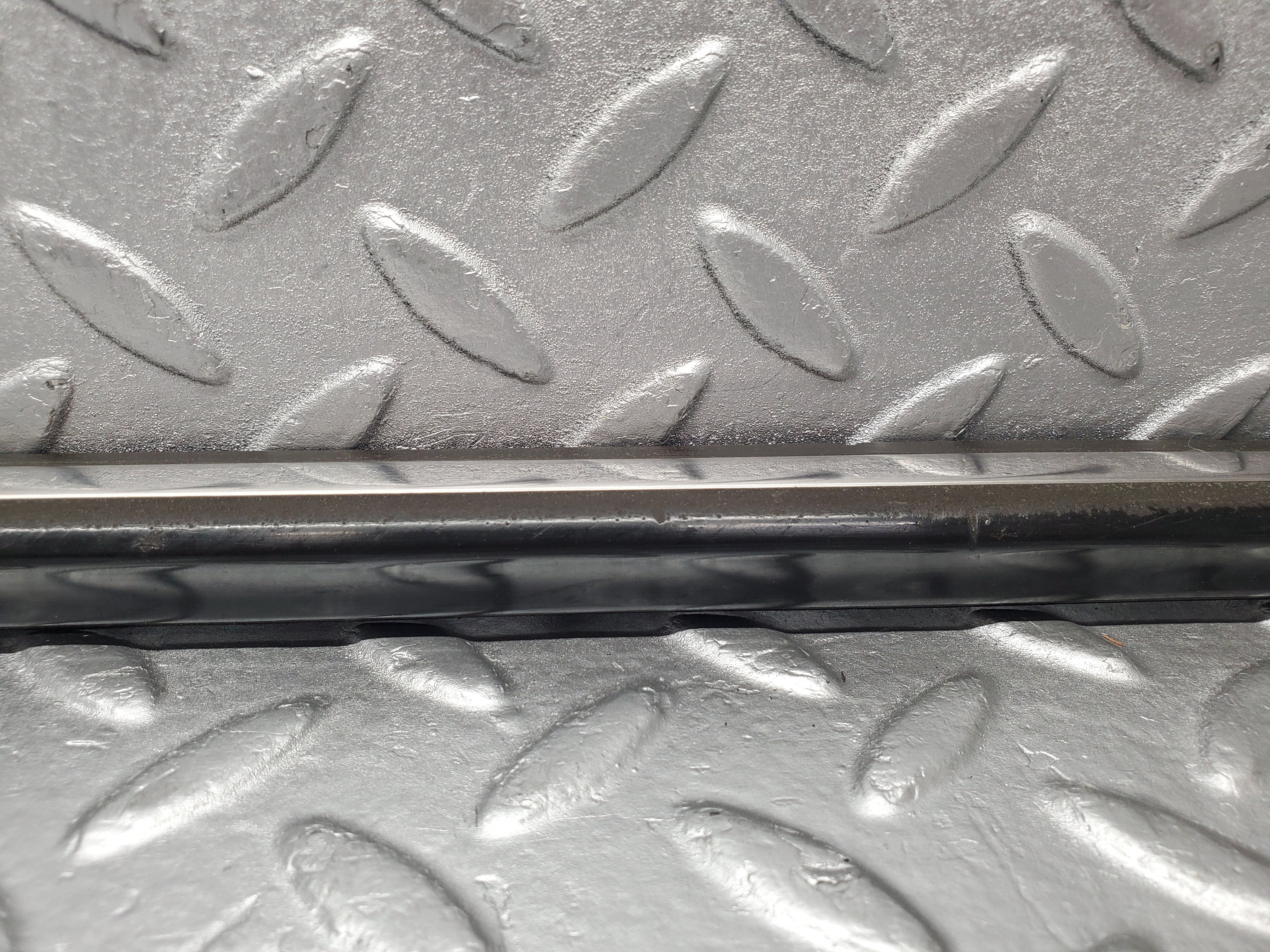 2174 Mercedes-Benz W123 230E Front Right Door Chrome Trim