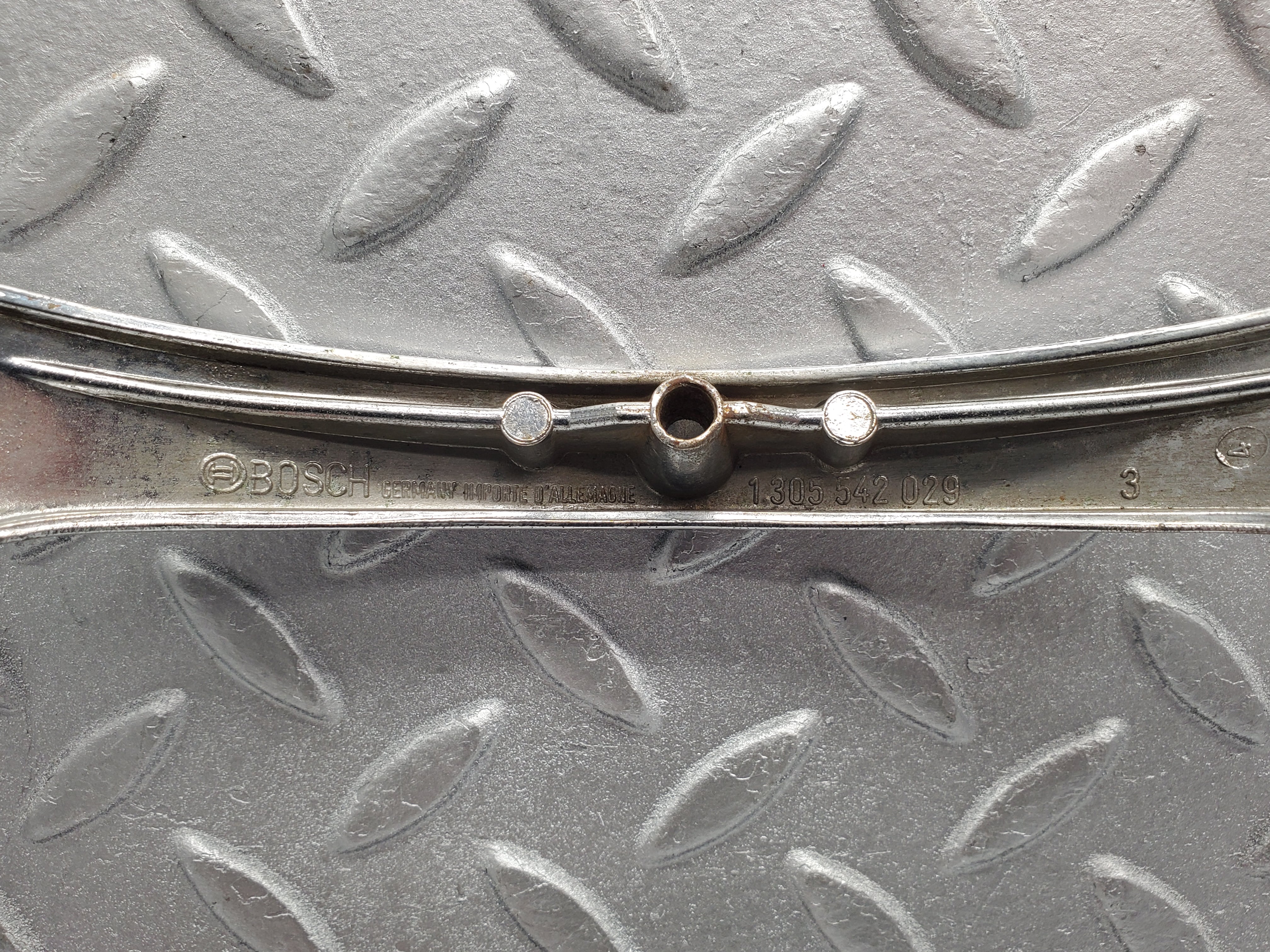 48538 Mercedes-Benz W108 Headlight Chrome Frame 1305542029