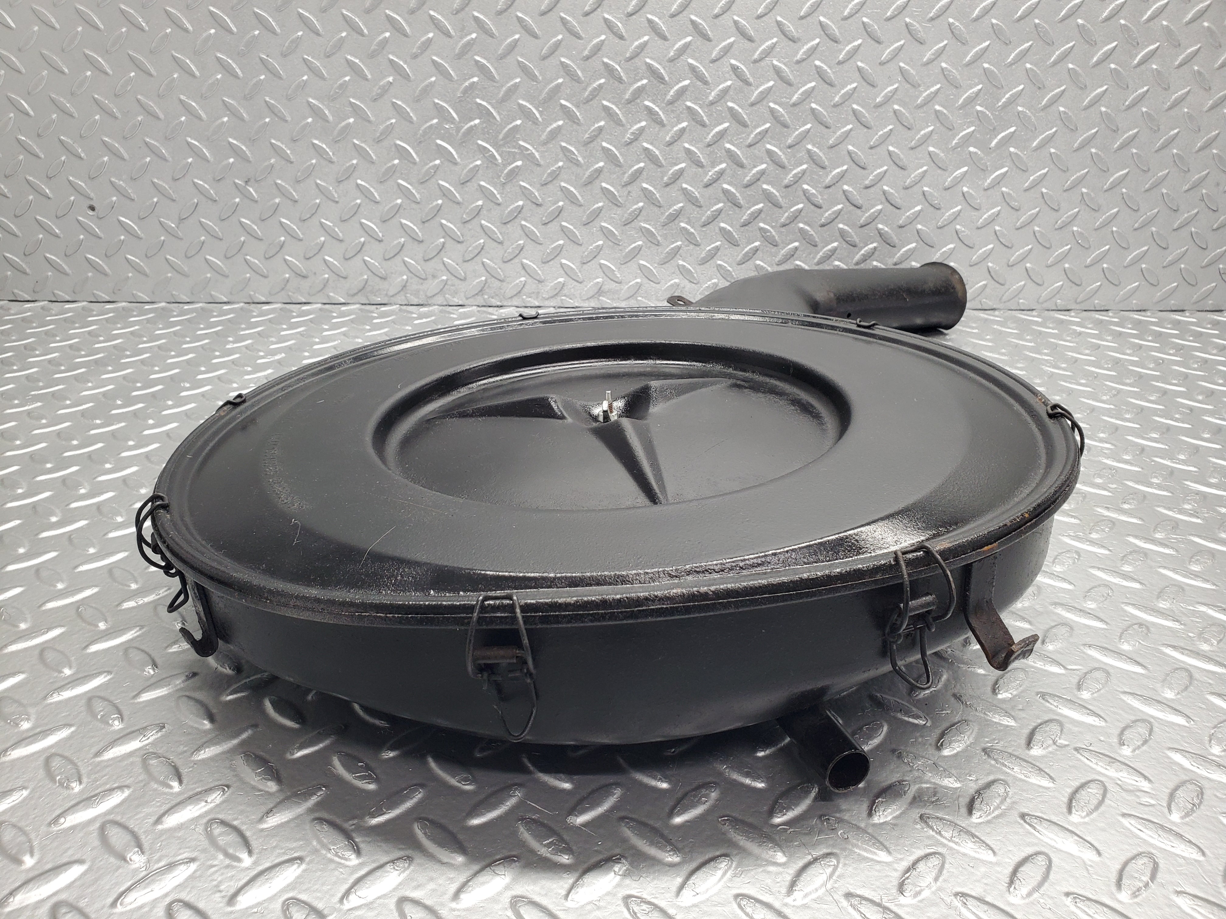 0850 Mercedes-Benz C107 350SLC Coupe Air Filter Housing 4515785126