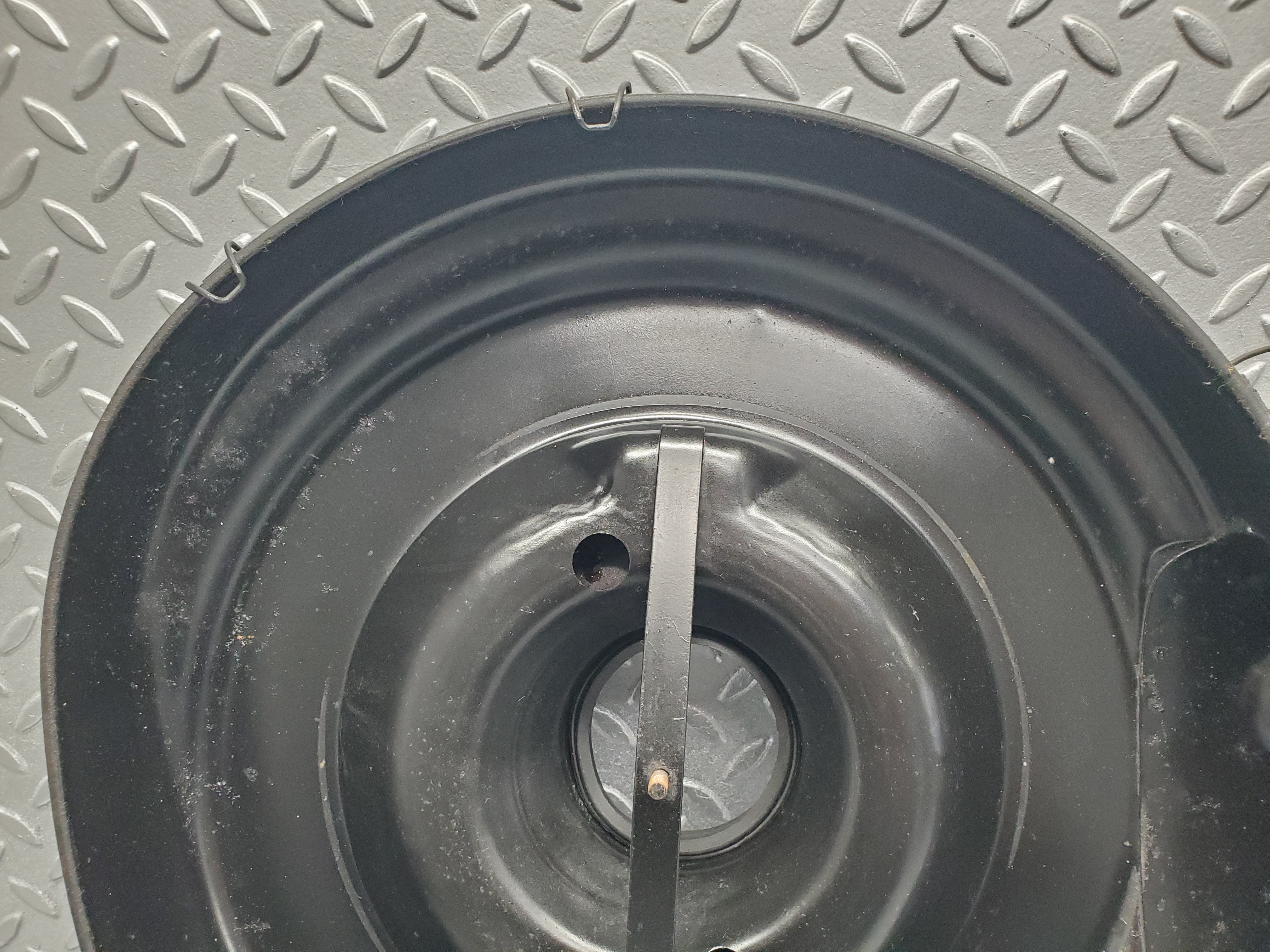 0850 Mercedes-Benz C107 350SLC Coupe Air Filter Housing 4515785126