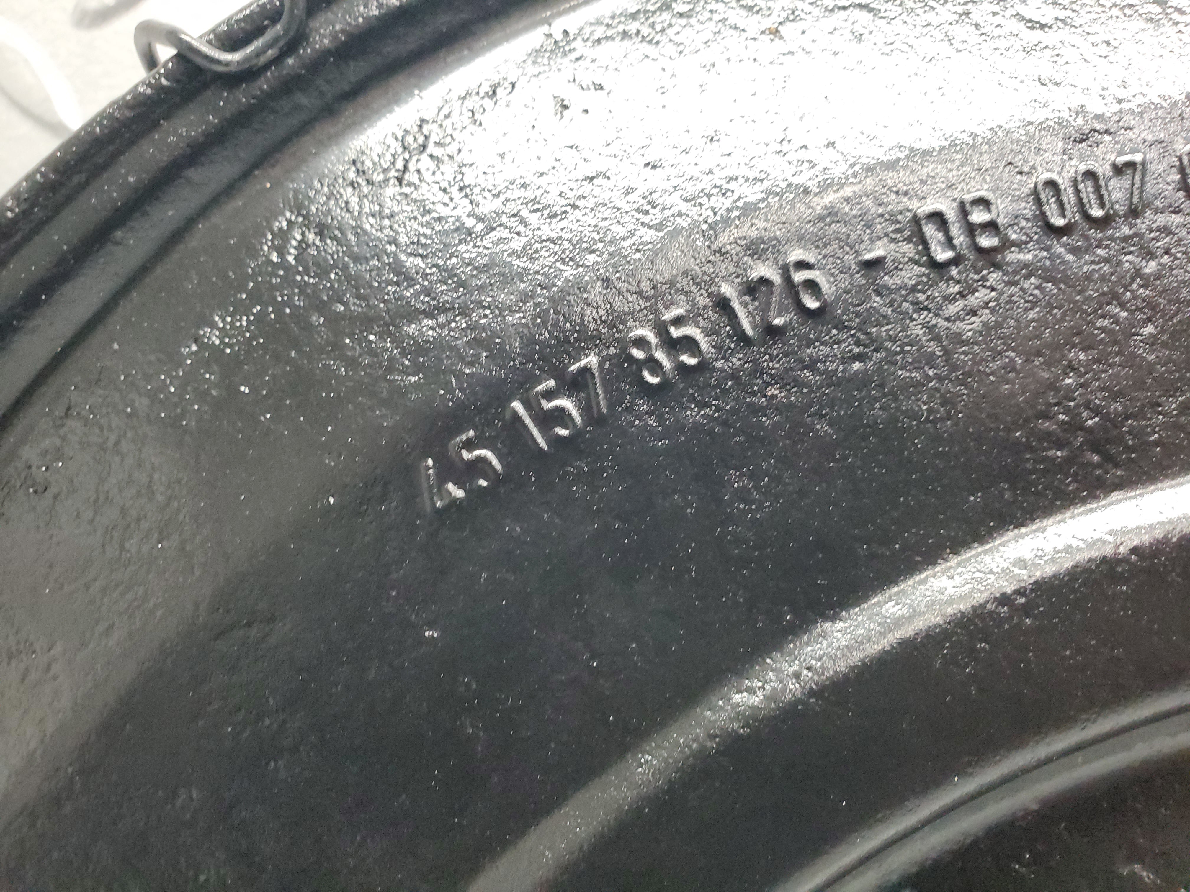 20545 Mercedes-Benz R107 450SL Air Filter Box Housing 0070942702