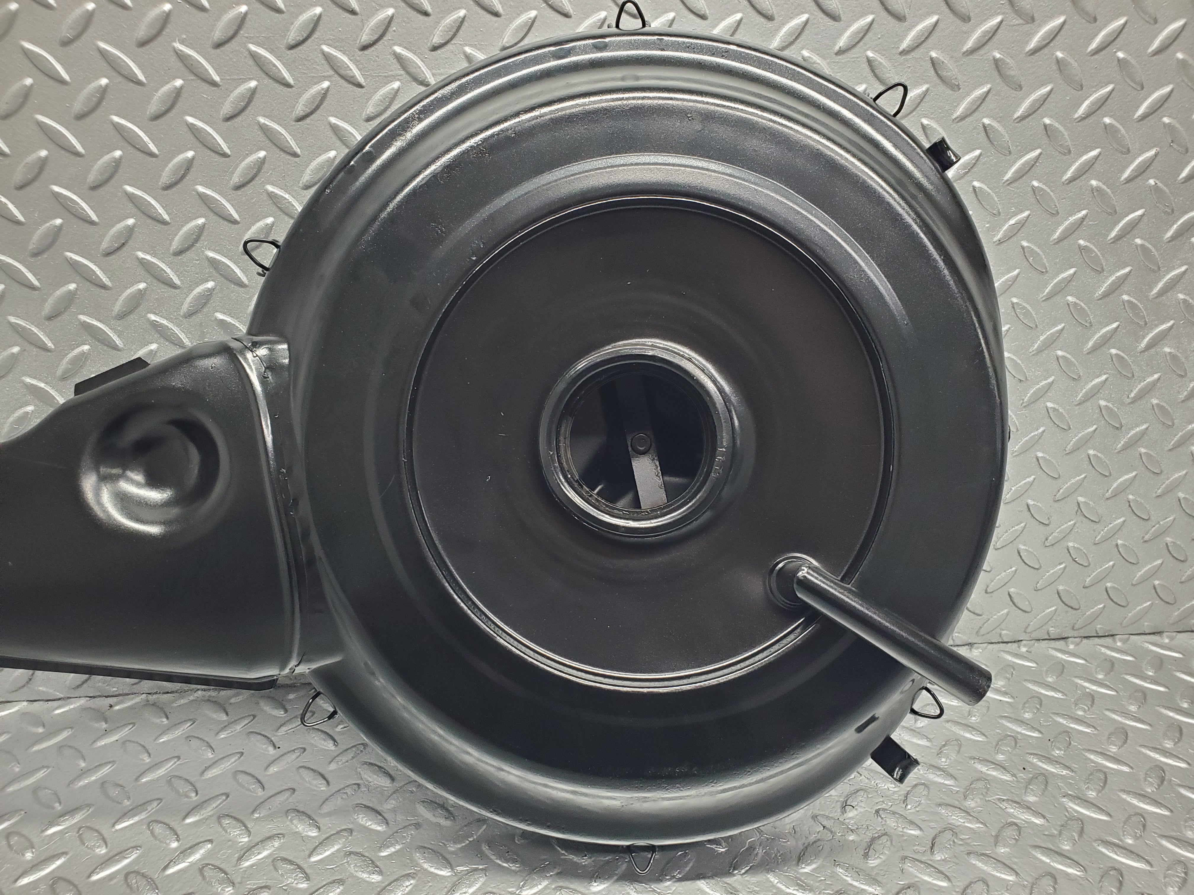 20545 Mercedes-Benz R107 450SL Air Filter Box Housing 0070942702