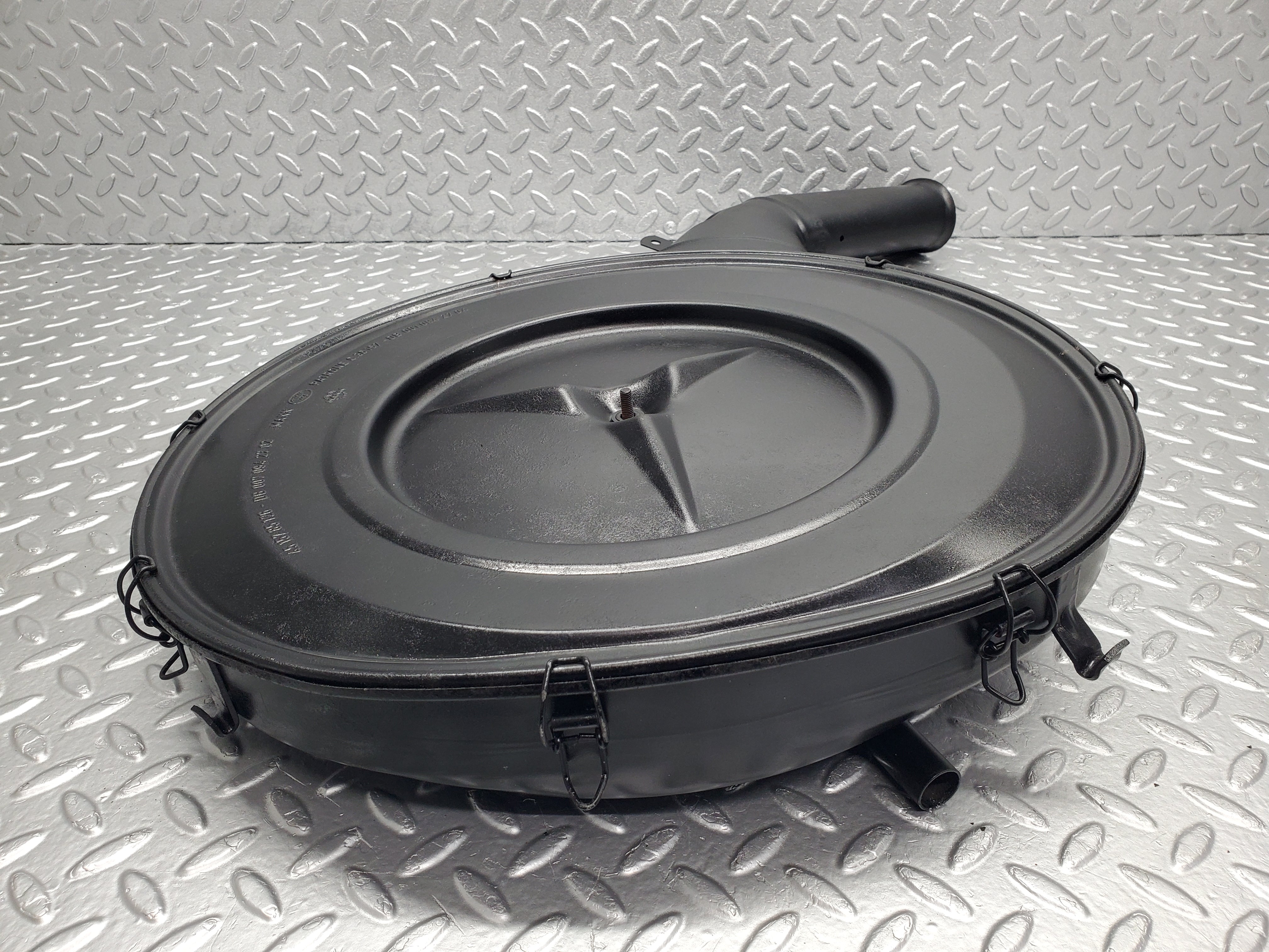 7058 Mercedes-Benz C107 350SLC Coupe Air Filter Housing Box 0070942702