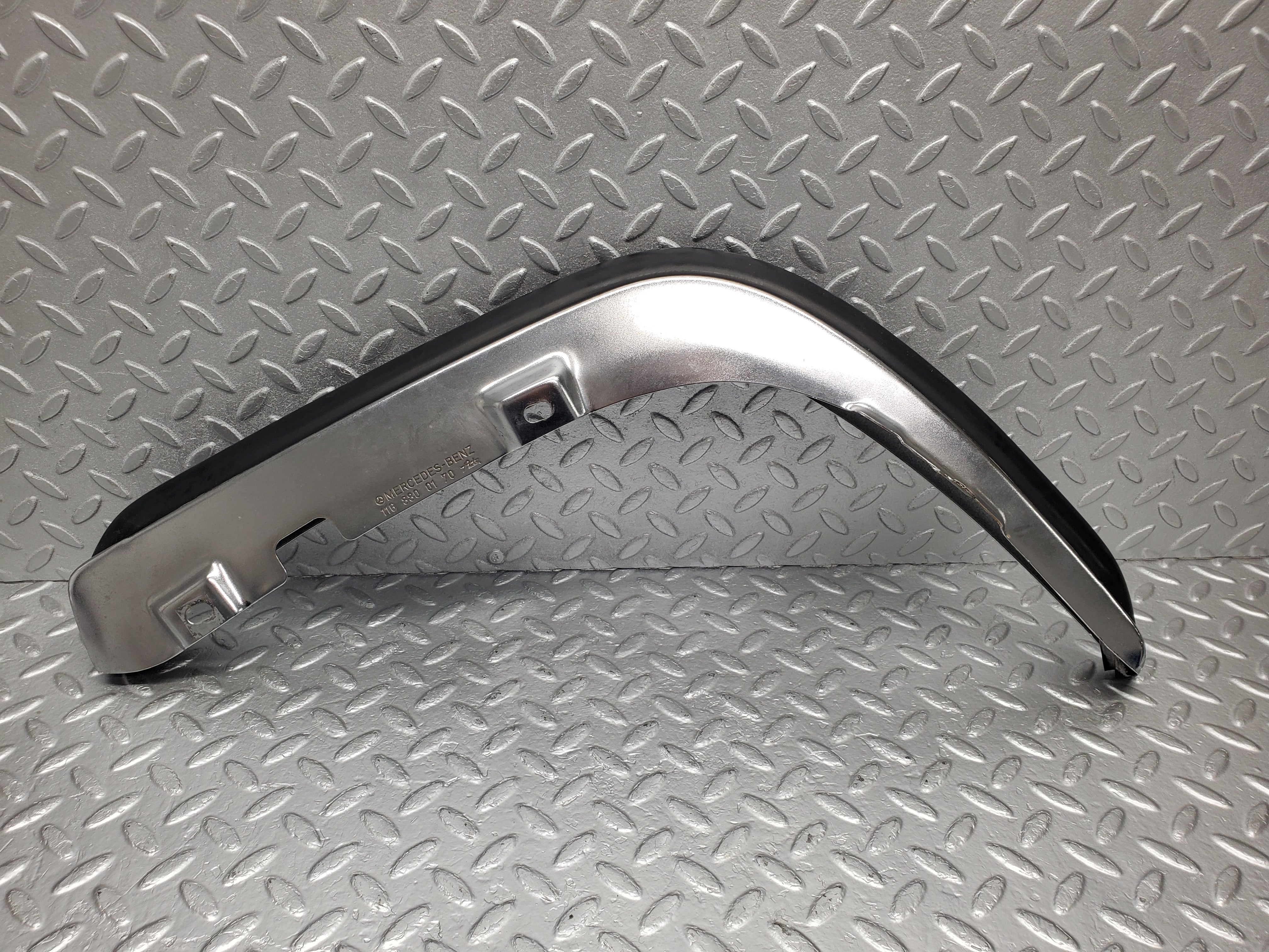 2157 Mercedes-Benz W116 350SE Front Left Upper Bumper Corner 1168800170