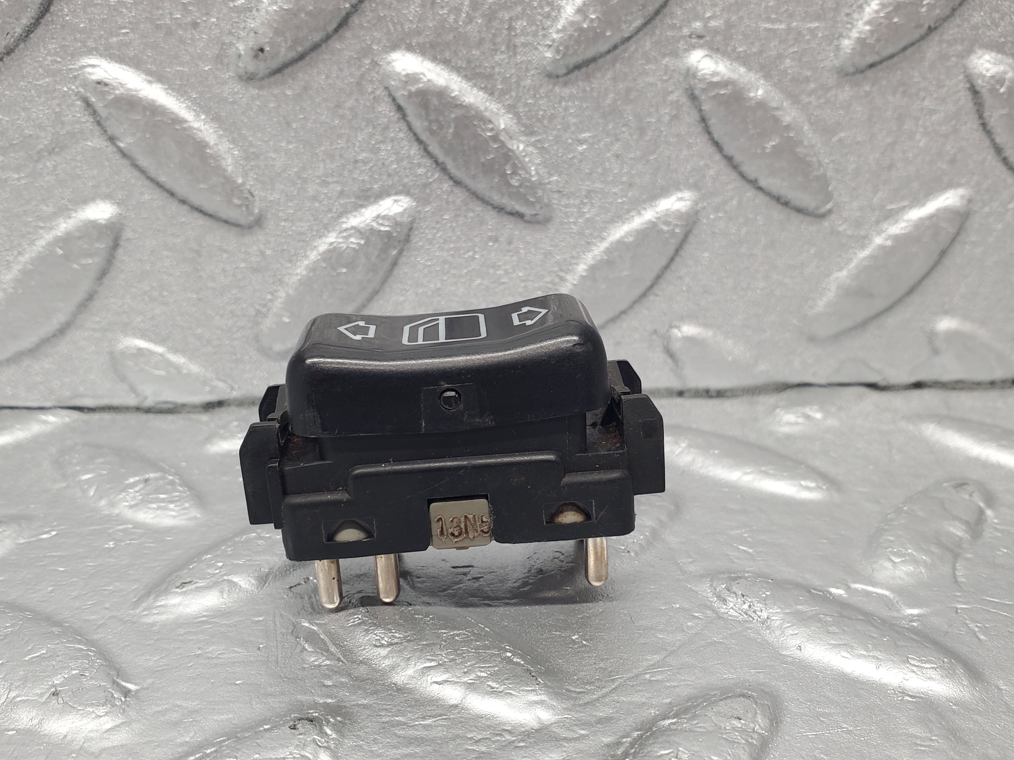 22605 Mercedes-Benz C124 E220 Electric Window Switch Right Side 1248209010