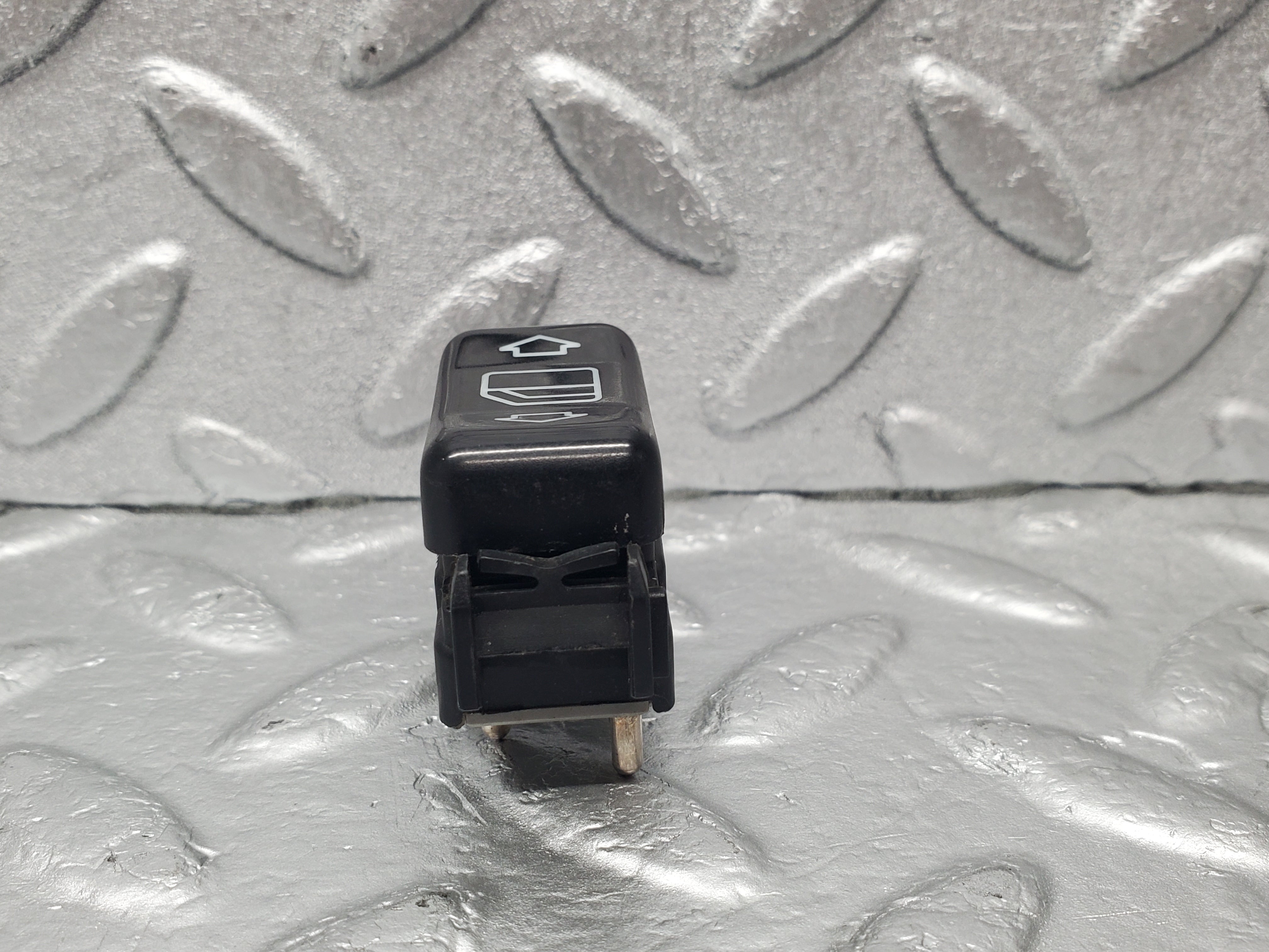 22605 Mercedes-Benz C124 E220 Electric Window Switch Right Side 1248209010