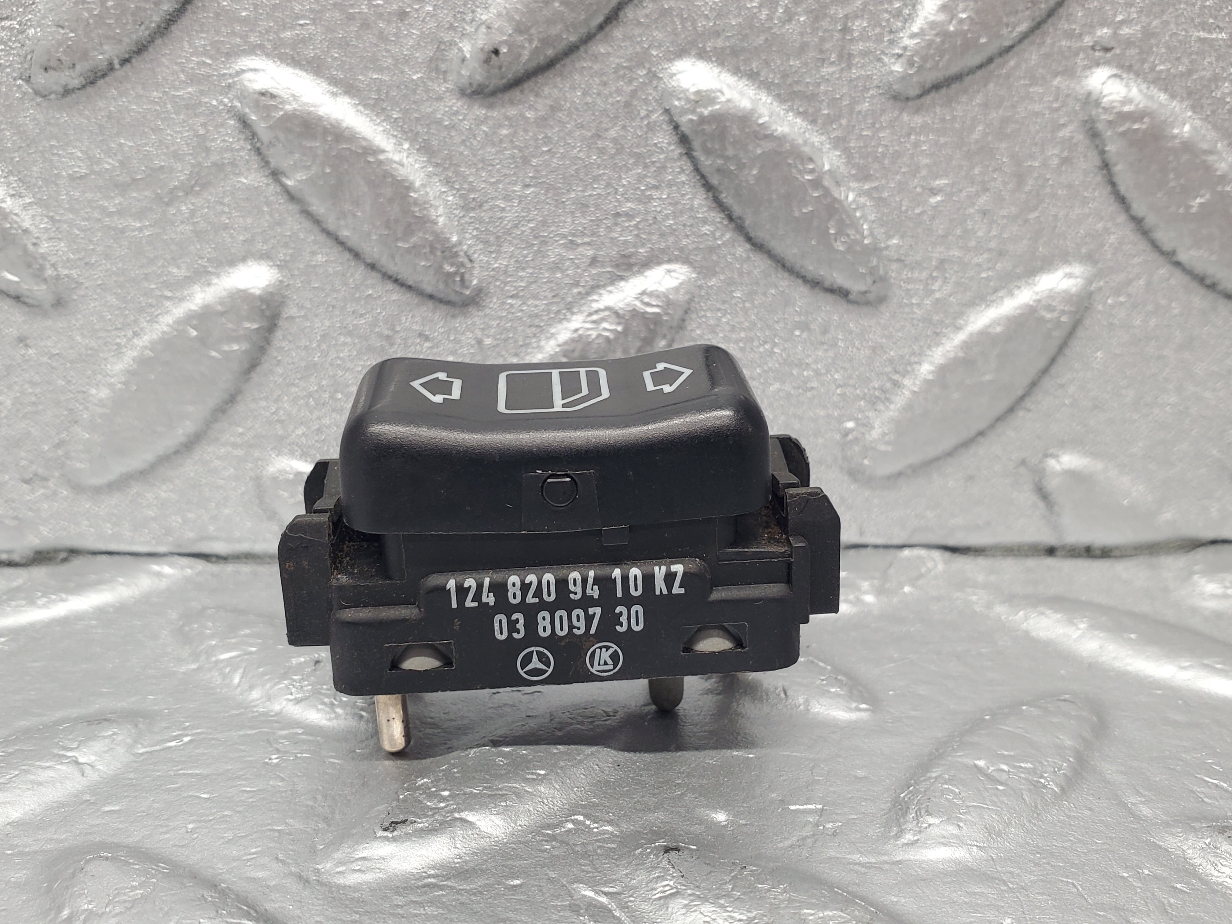 22606 Mercedes-Benz C124 E220 Electric Window Switch Right Side 1248209010