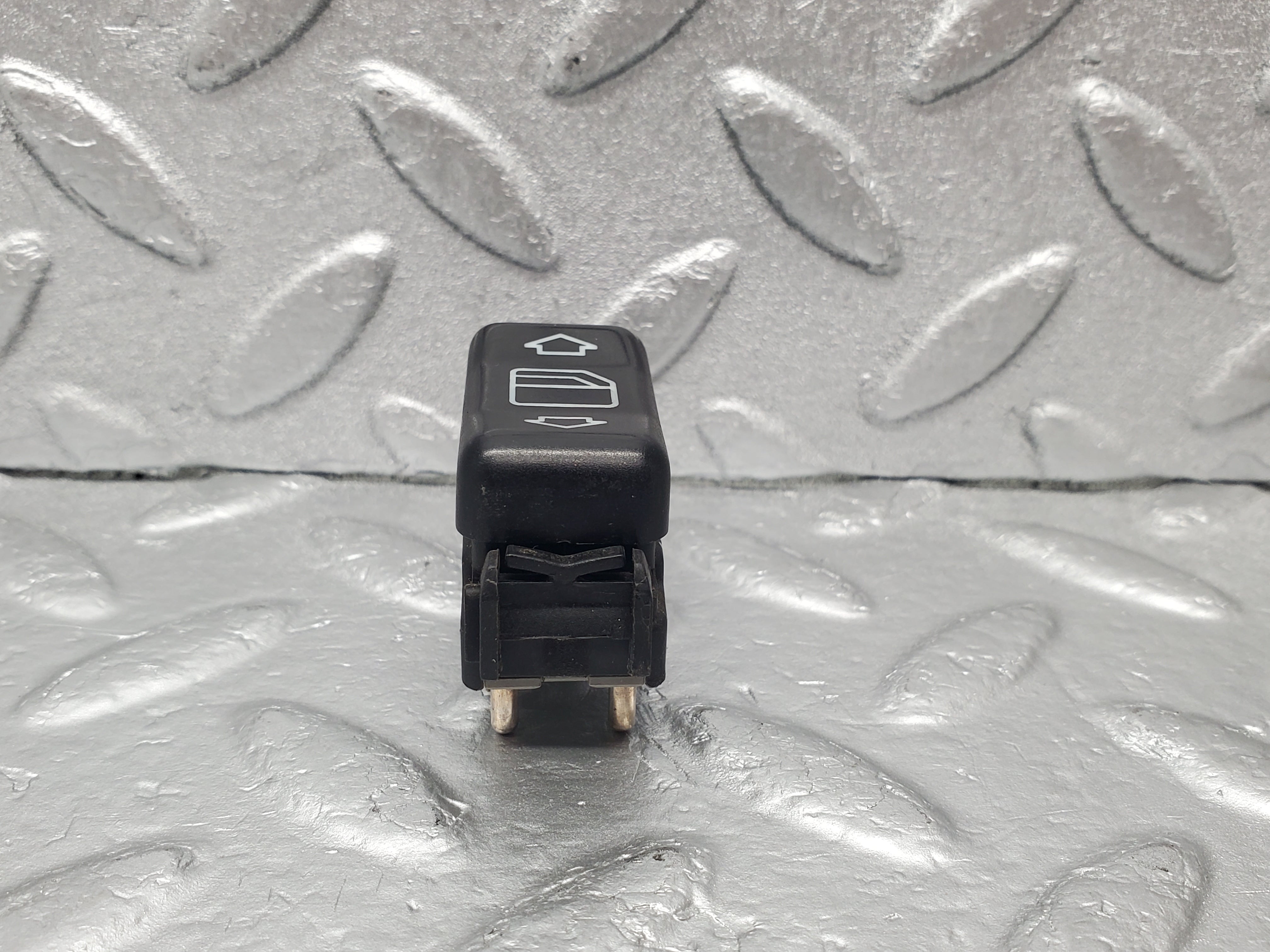 22606 Mercedes-Benz C124 E220 Electric Window Switch Right Side 1248209010
