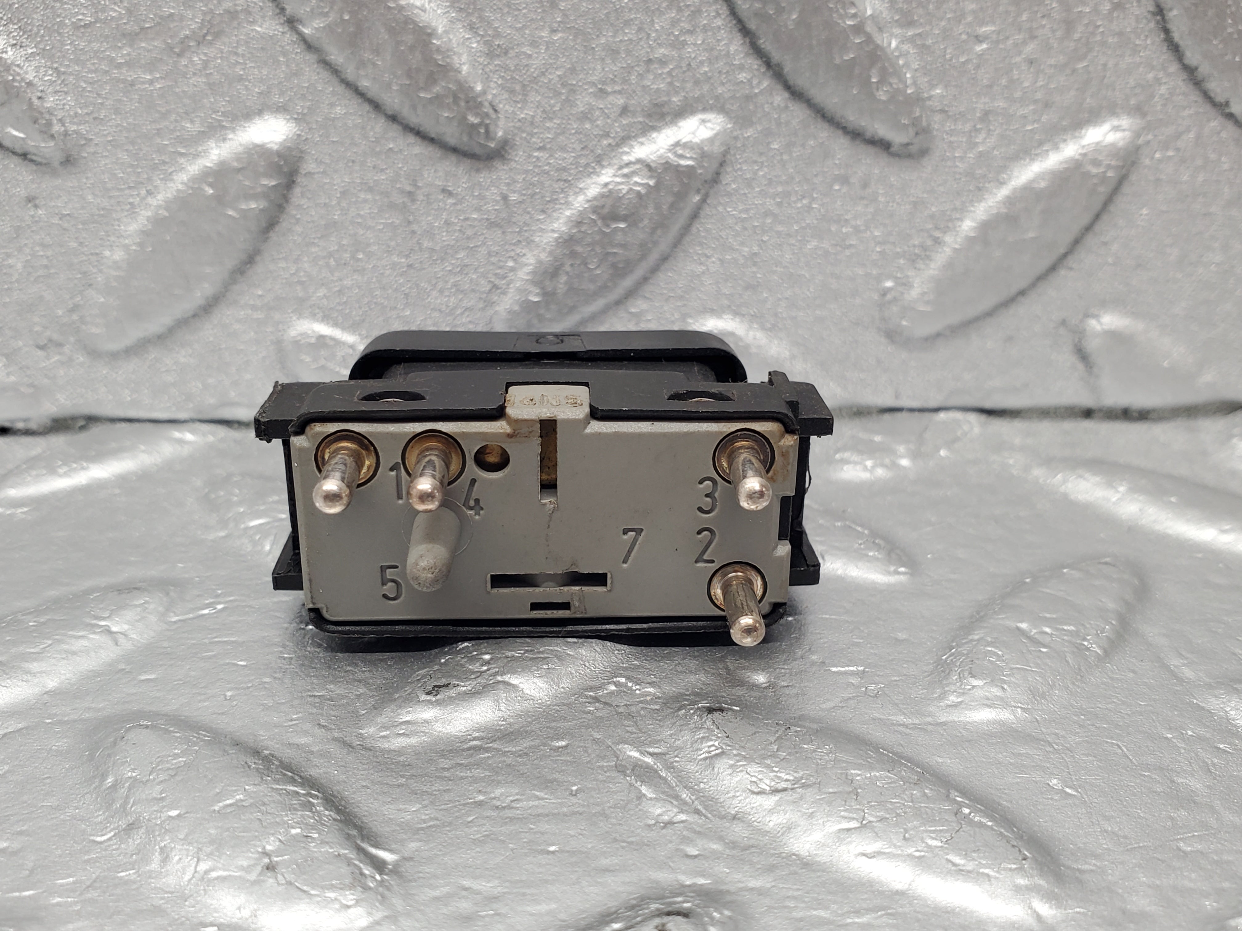 22606 Mercedes-Benz C124 E220 Electric Window Switch Right Side 1248209010