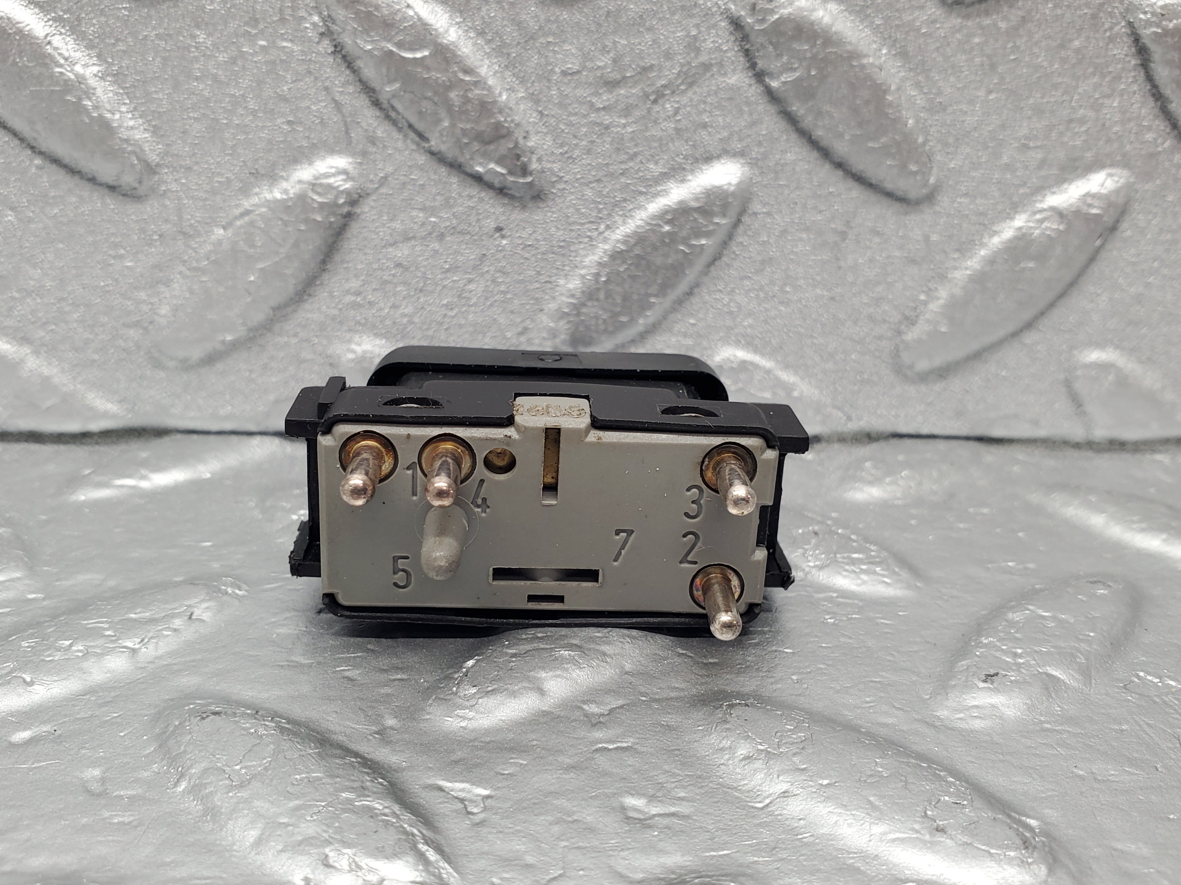 22607 Mercedes-Benz C124 E220 Electric Window Switch Left Side 1248209310