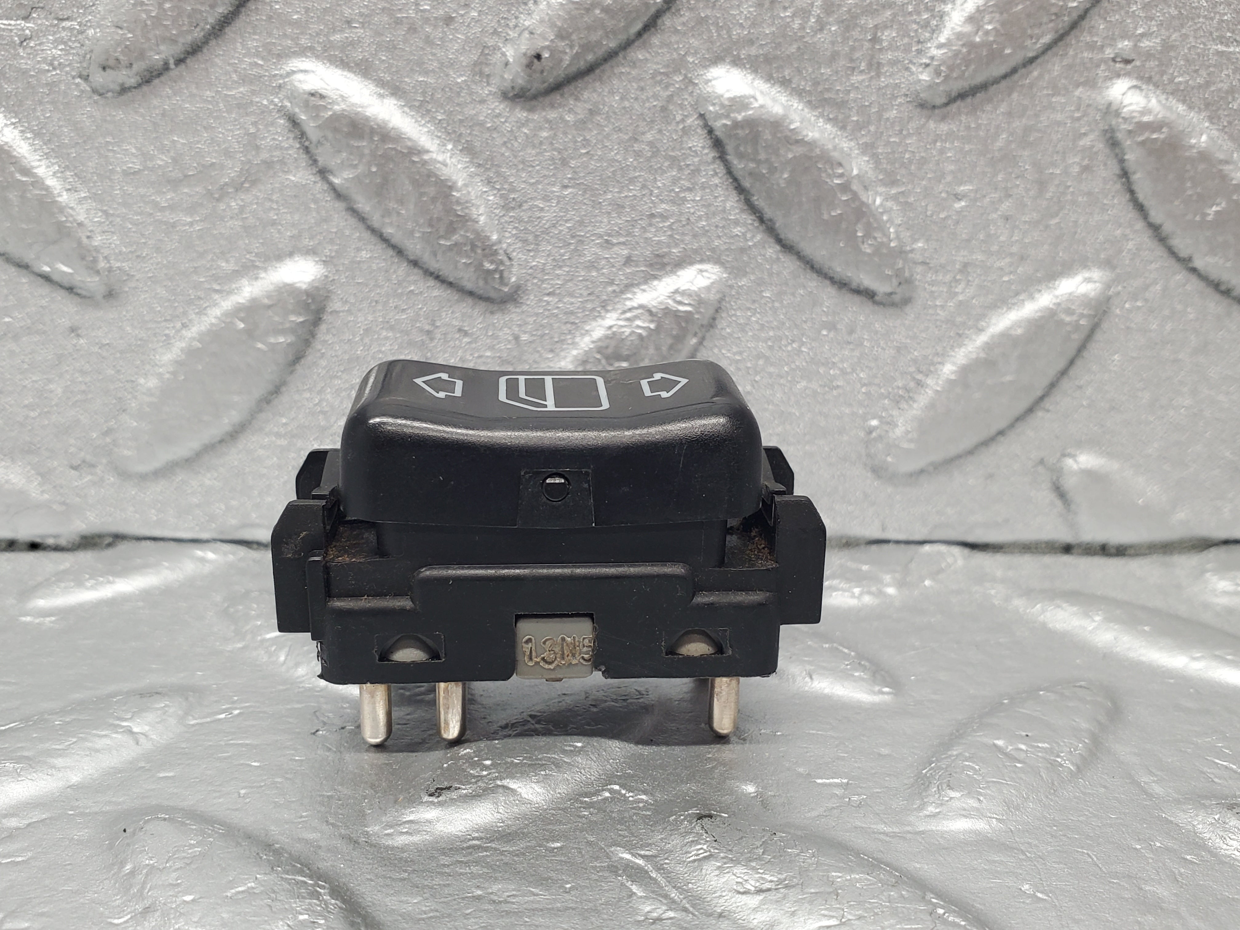 22609 Mercedes-Benz C124 E220 Electric Window Switch Left Side 1248209910