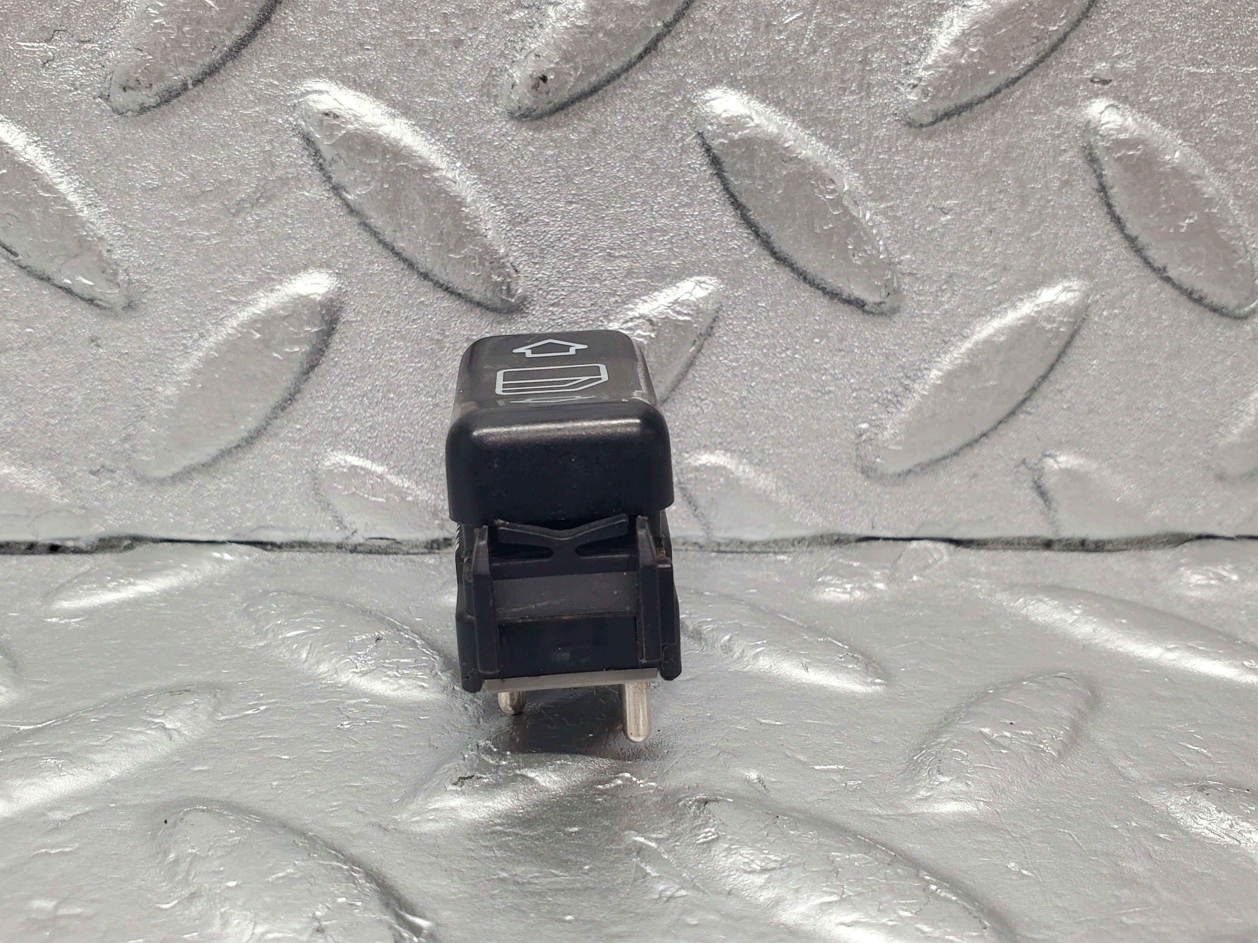 22609 Mercedes-Benz C124 E220 Electric Window Switch Left Side 1248209910