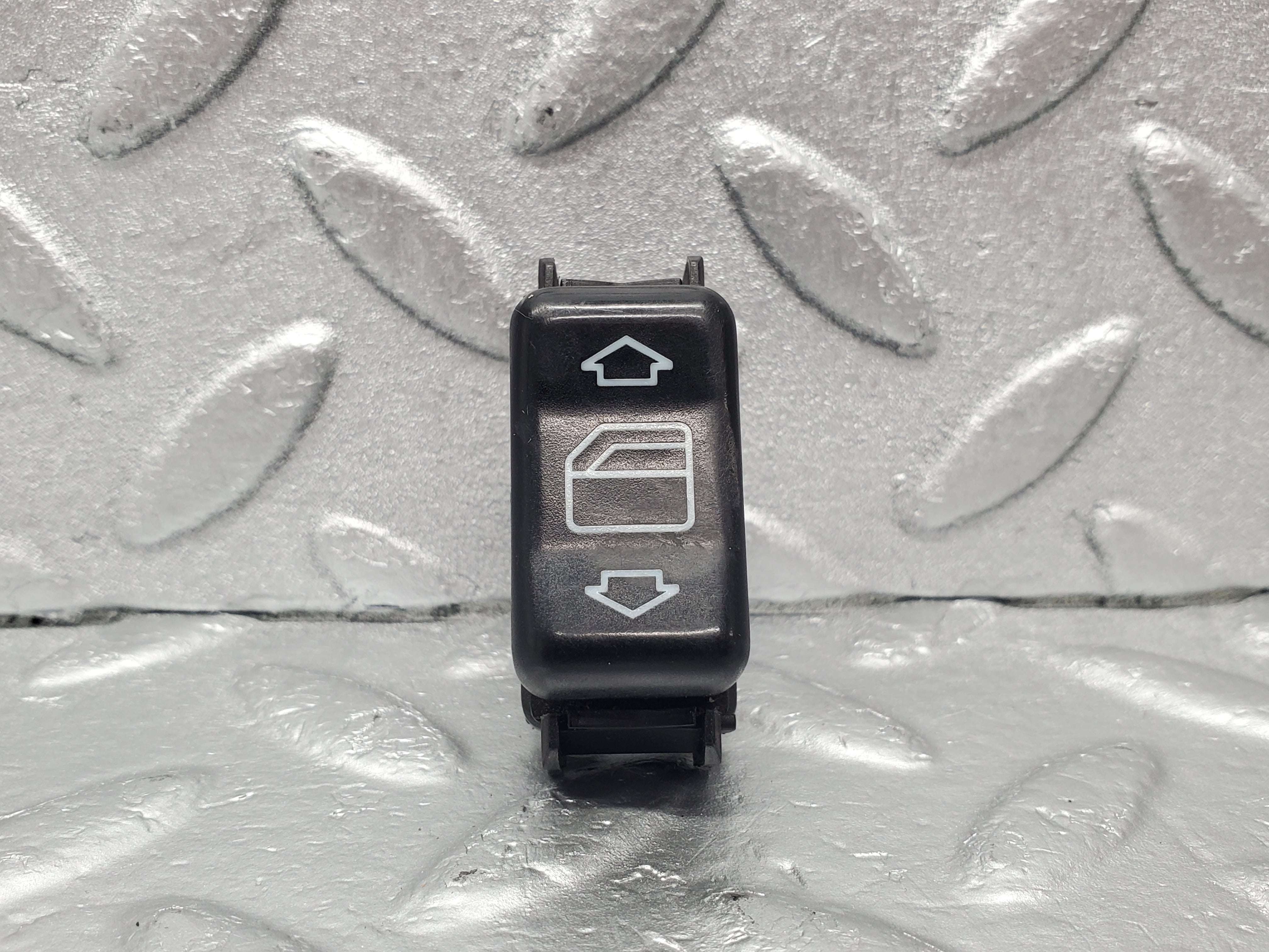 22609 Mercedes-Benz C124 E220 Electric Window Switch Left Side 1248209910