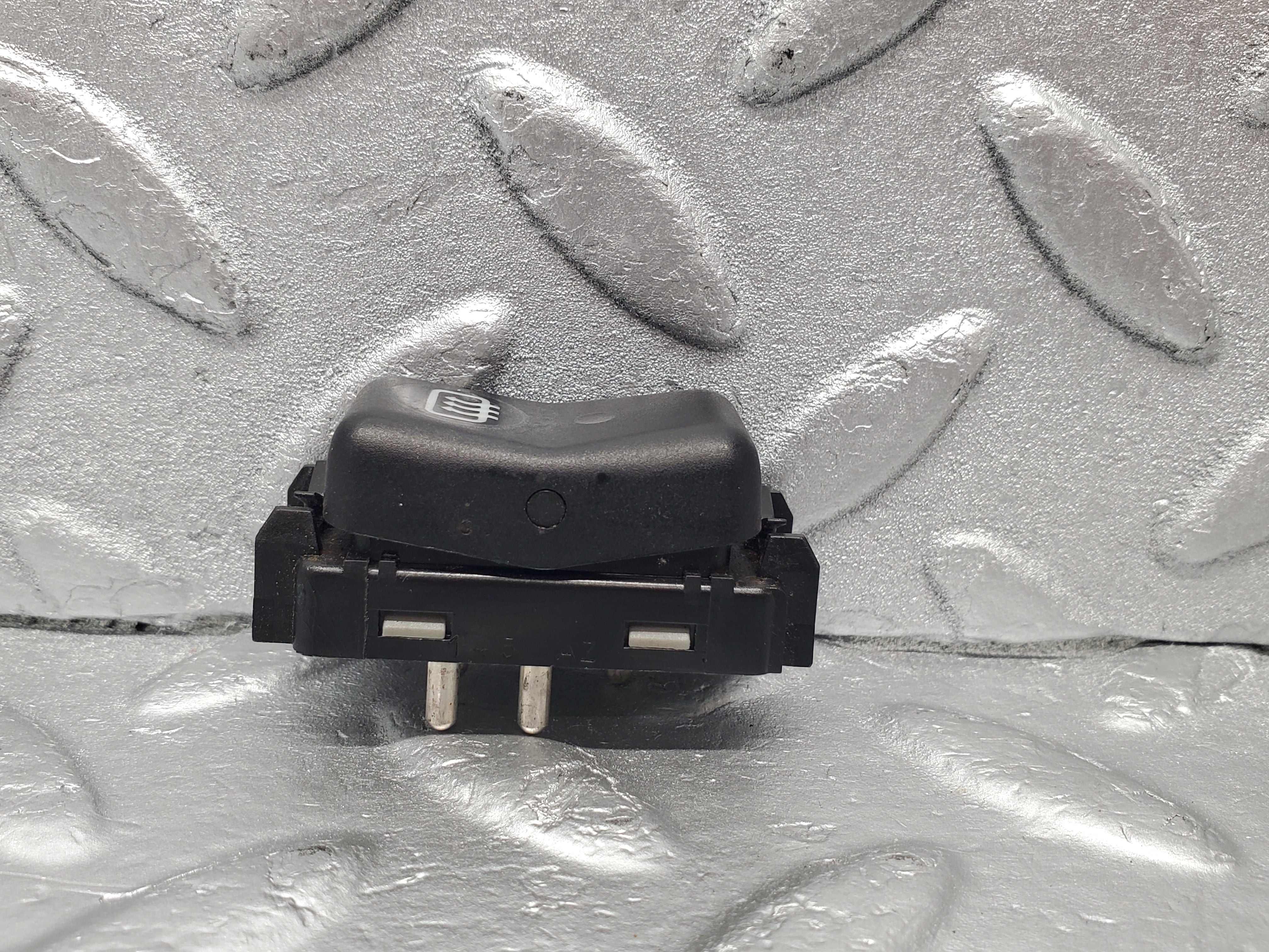 22612 Mercedes-Benz C124 E220 Coupe Rear Windscreen Defroster Switch 1298207410