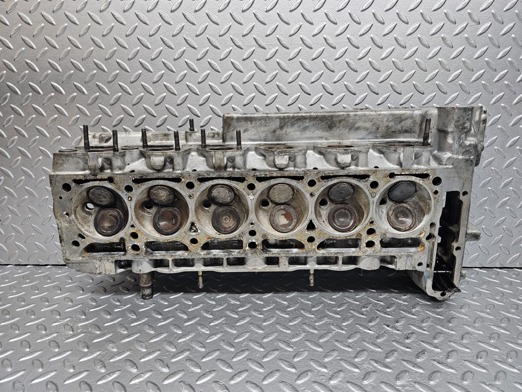 24127 Mercedes-Benz W123 280E Cylinder Head 1100161901