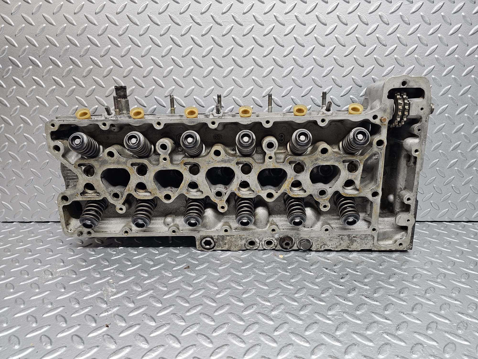 24127 Mercedes-Benz W123 280E Cylinder Head 1100161901