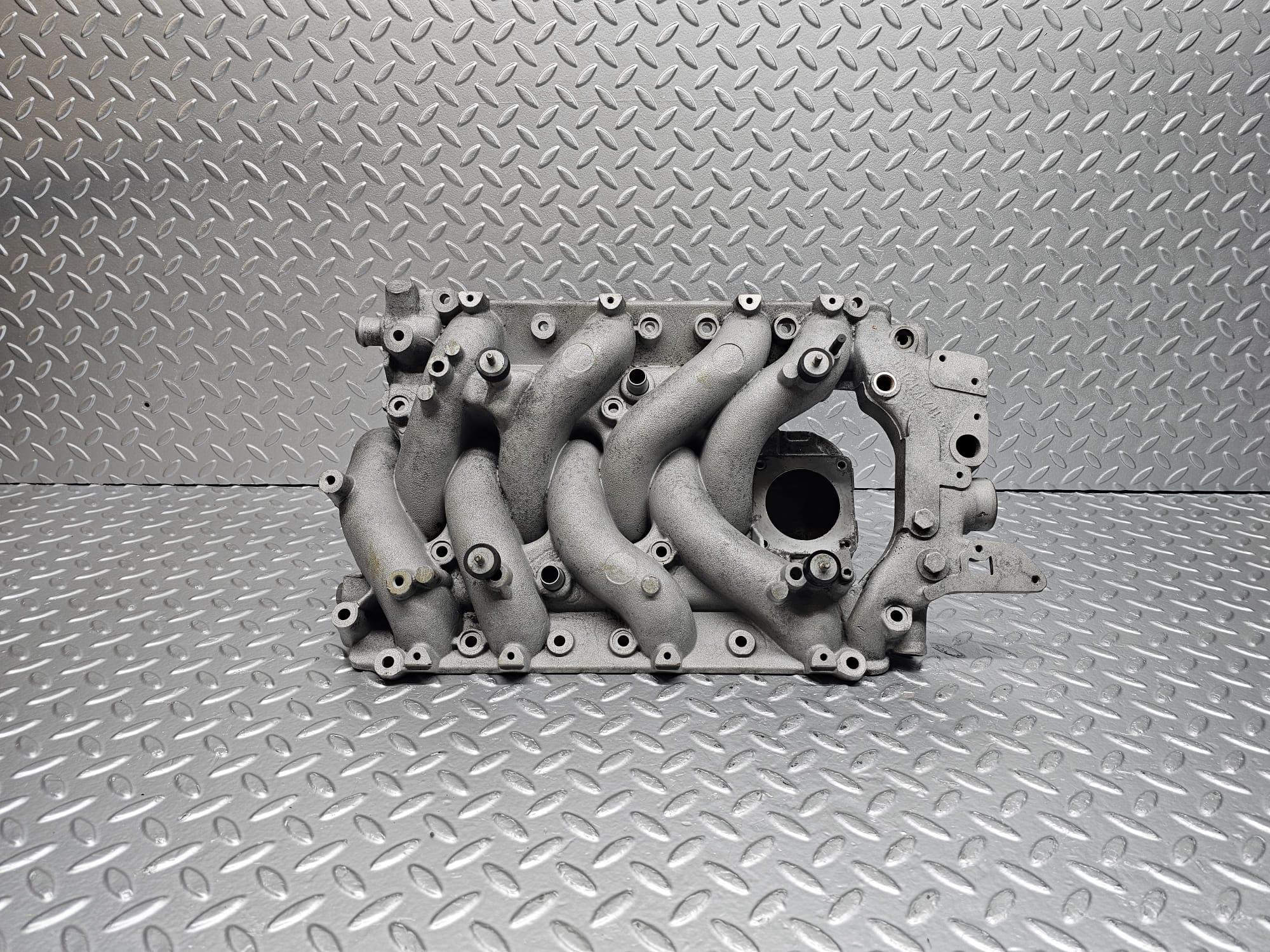 26346 Mercedes-Benz W116 450SE Intake Manifold 1171412101