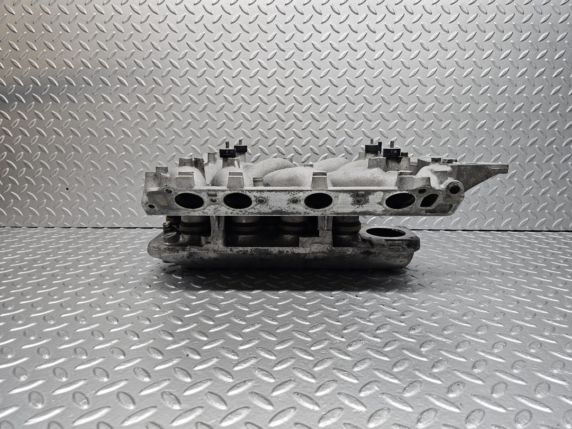 26346 Mercedes-Benz W116 450SE Intake Manifold 1171412101