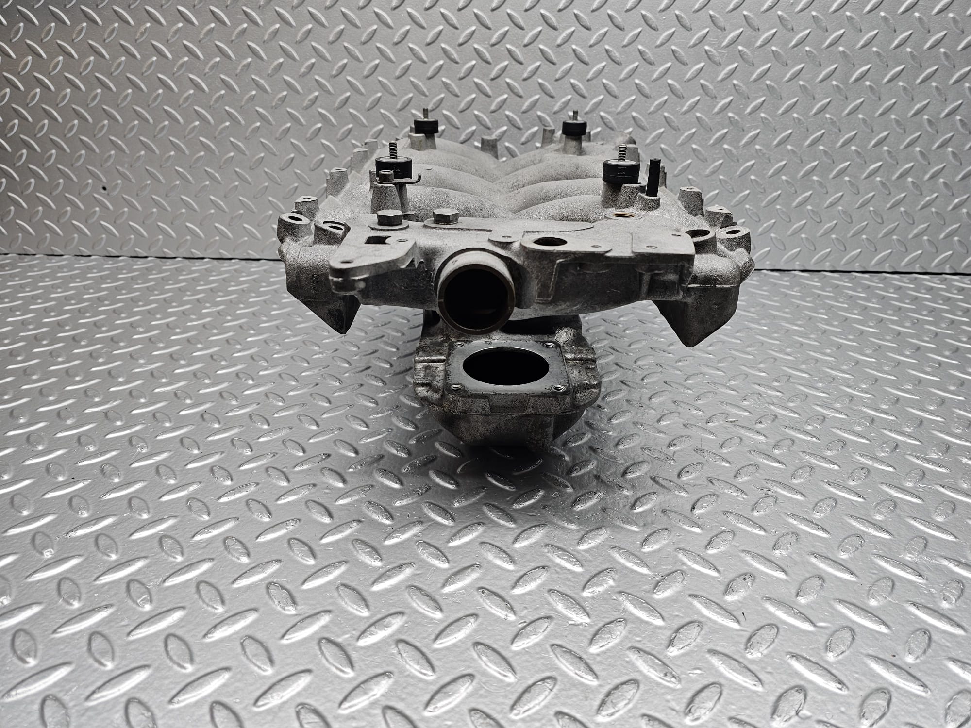 26346 Mercedes-Benz W116 450SE Intake Manifold 1171412101