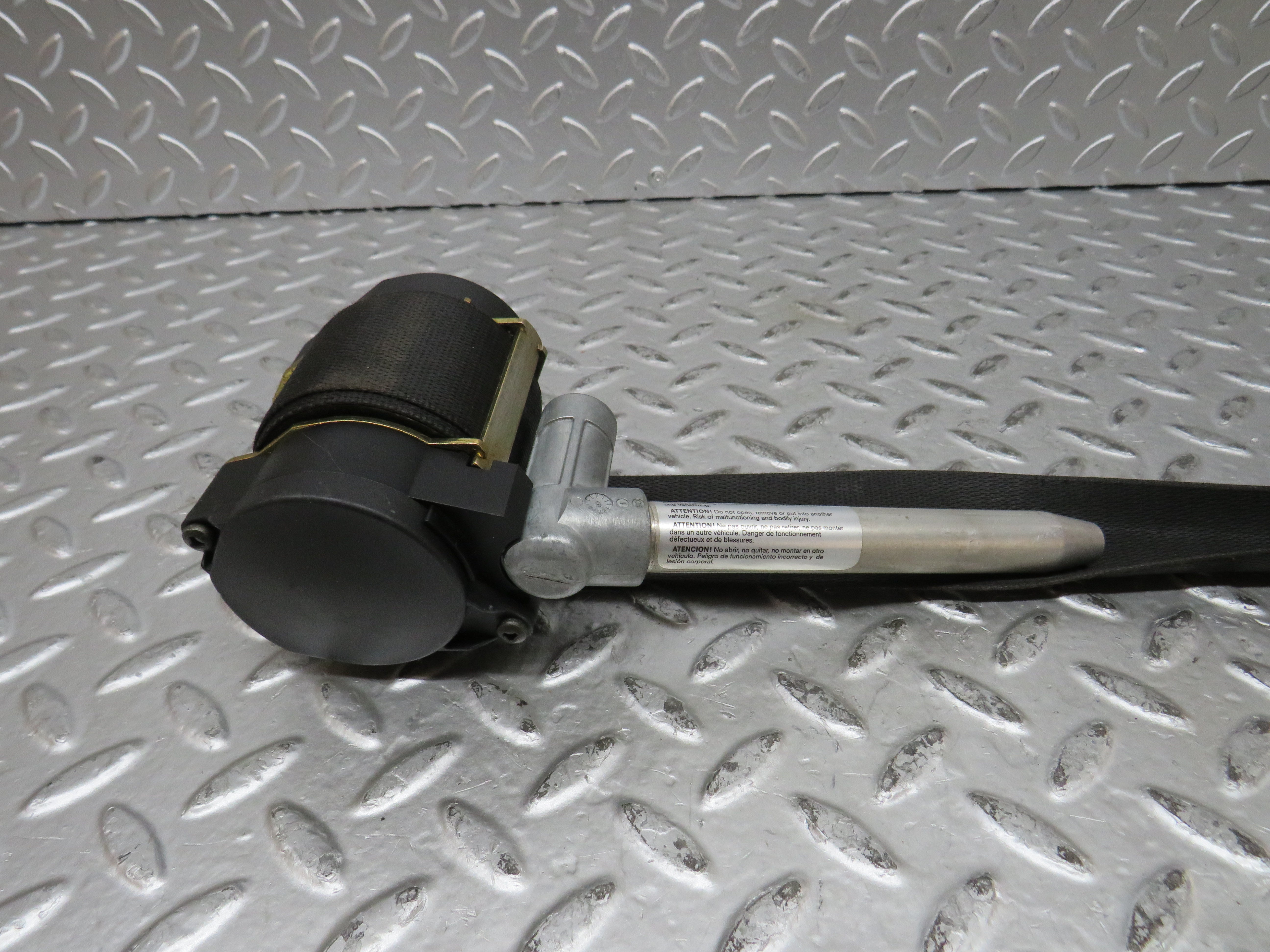 27818 Mercedes-Benz S124 300TE Wagon Front Right Seat Belt 1248602206