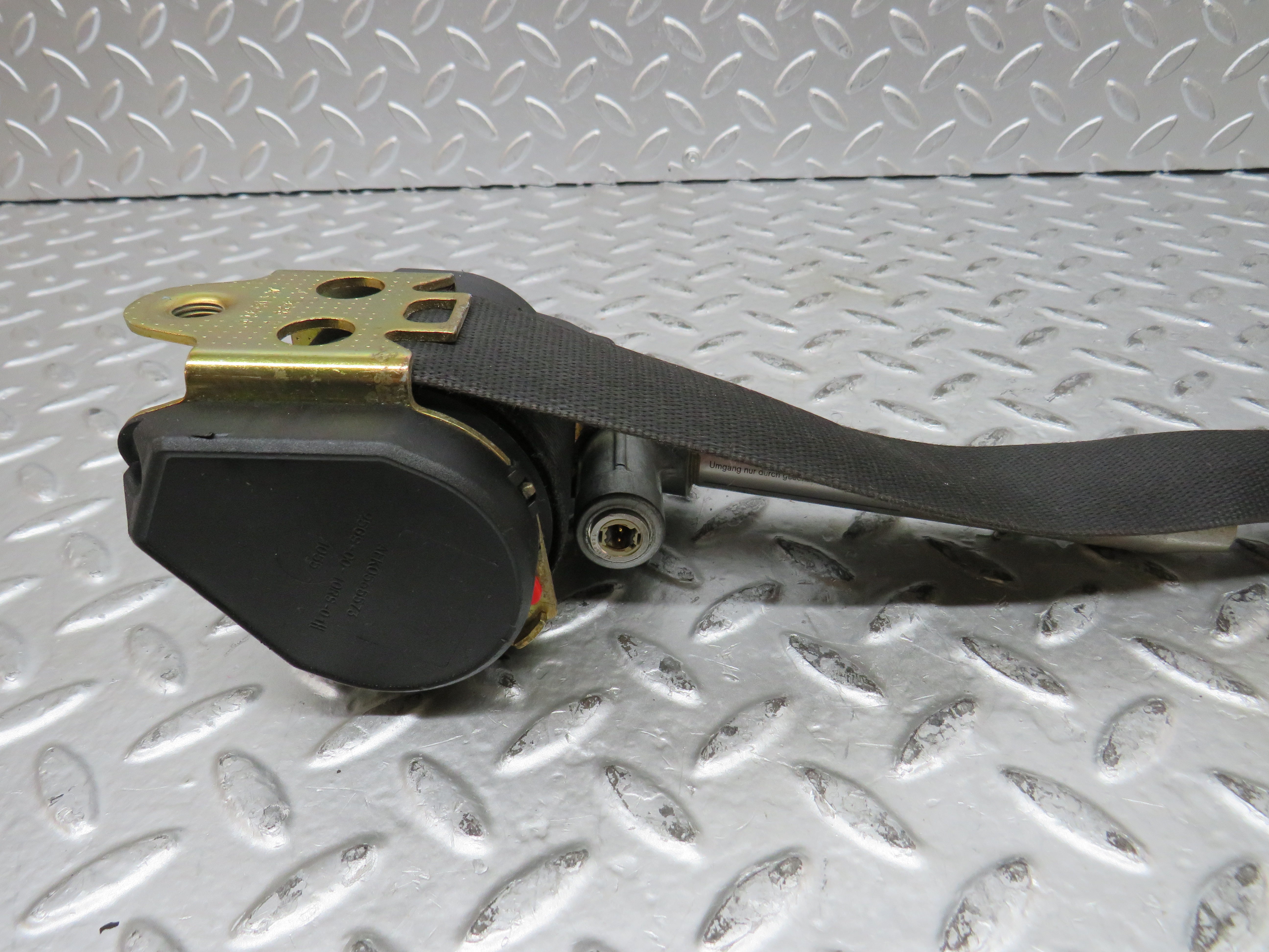 27818 Mercedes-Benz S124 300TE Wagon Front Right Seat Belt 1248602206