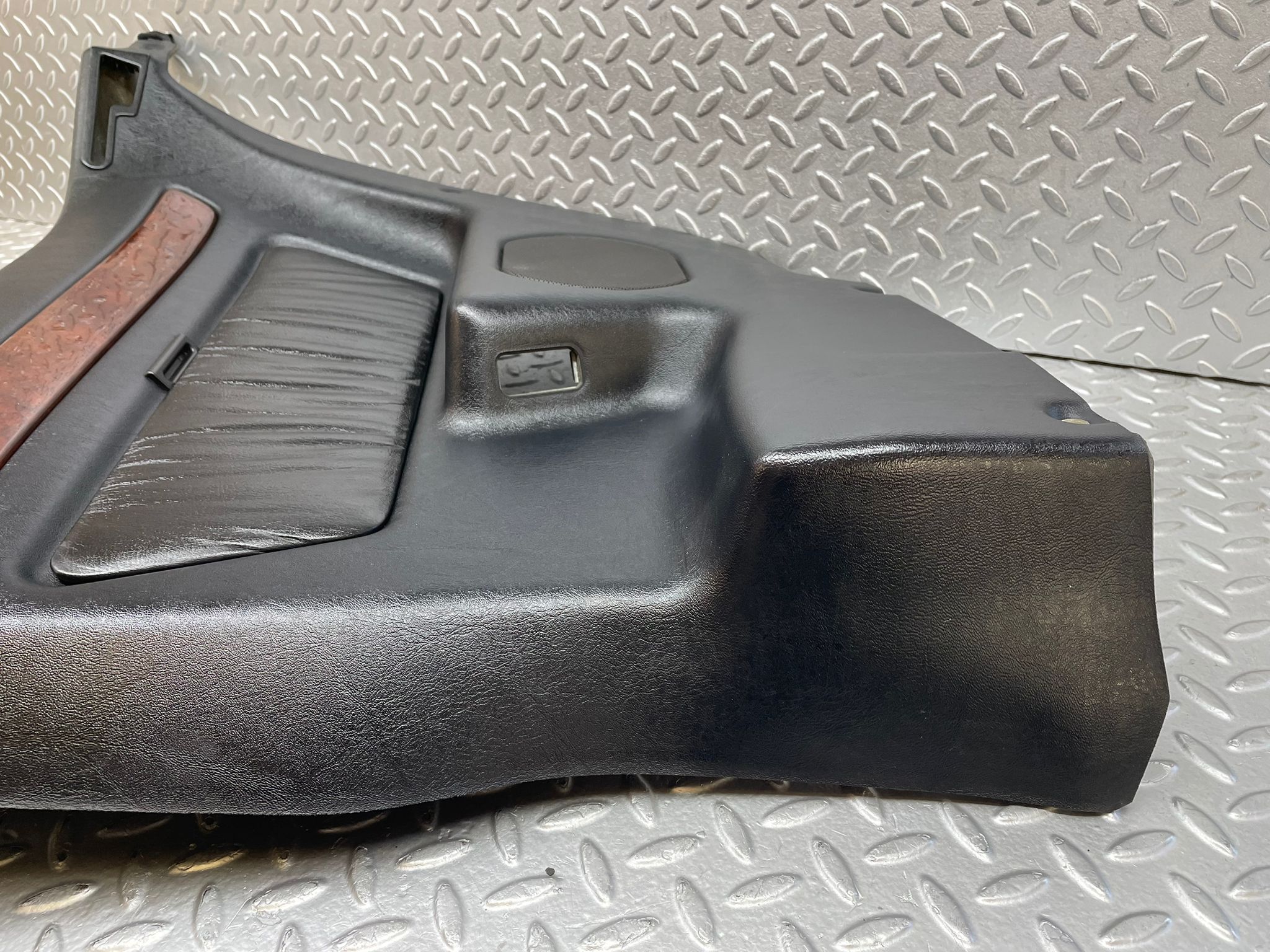 37872 Mercedes-Benz A124 320E Cabriolet Rear Right Card Panel Black 1246904226