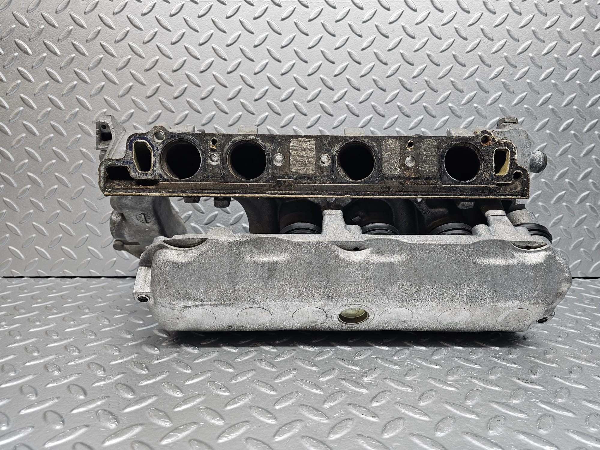 36321 Mercedes-Benz W126 420SE Air Intake Manifold 1161416801 1161416501