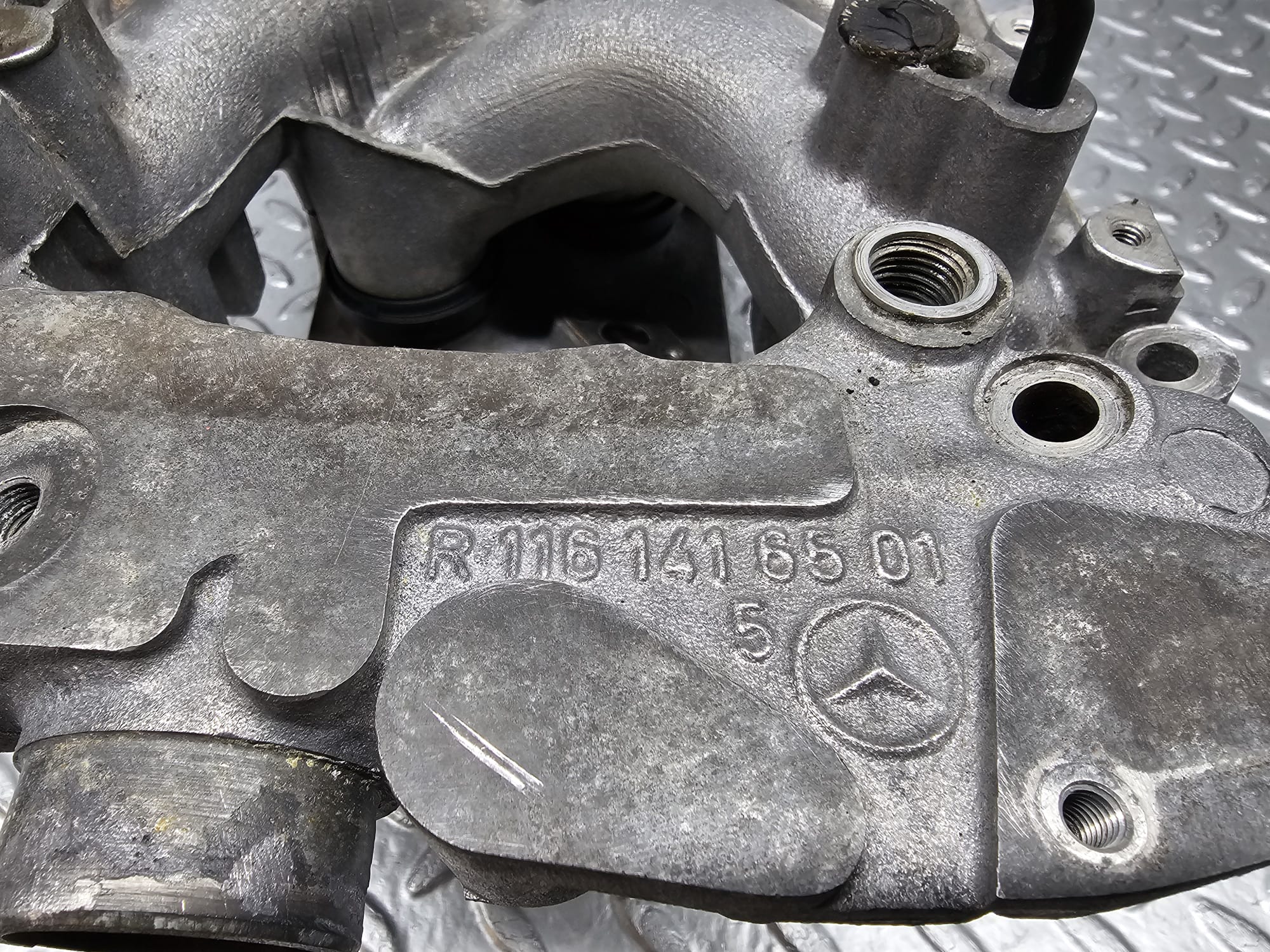 36321 Mercedes-Benz W126 420SE Air Intake Manifold 1161416801 1161416501