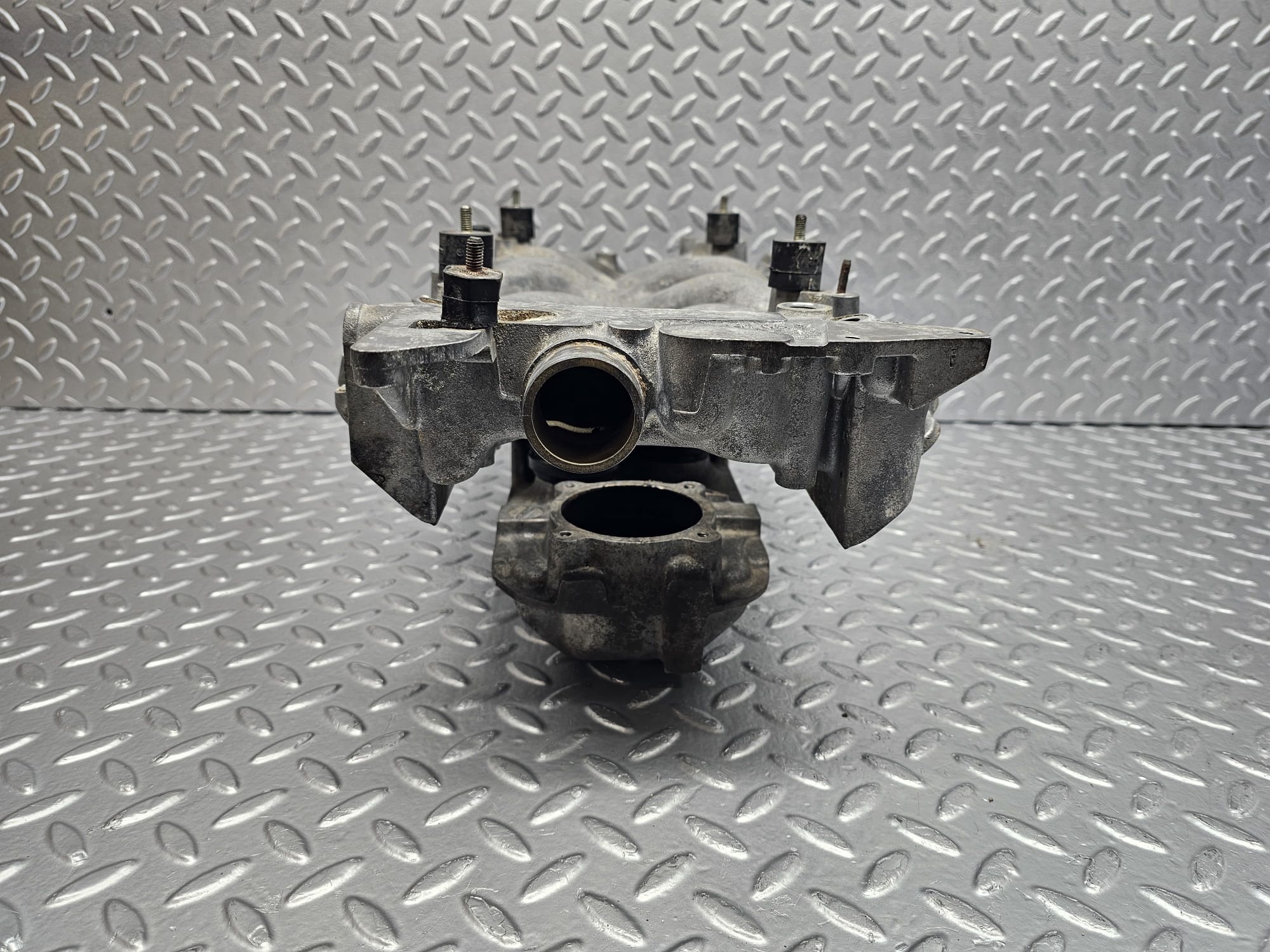 37169 Mercedes-Benz C126 420SEC Coupe Air Intake Manifold 1161416501