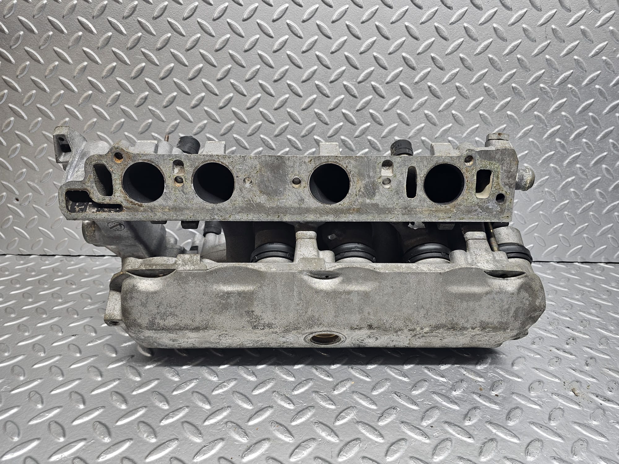 37169 Mercedes-Benz C126 420SEC Coupe Air Intake Manifold 1161416501