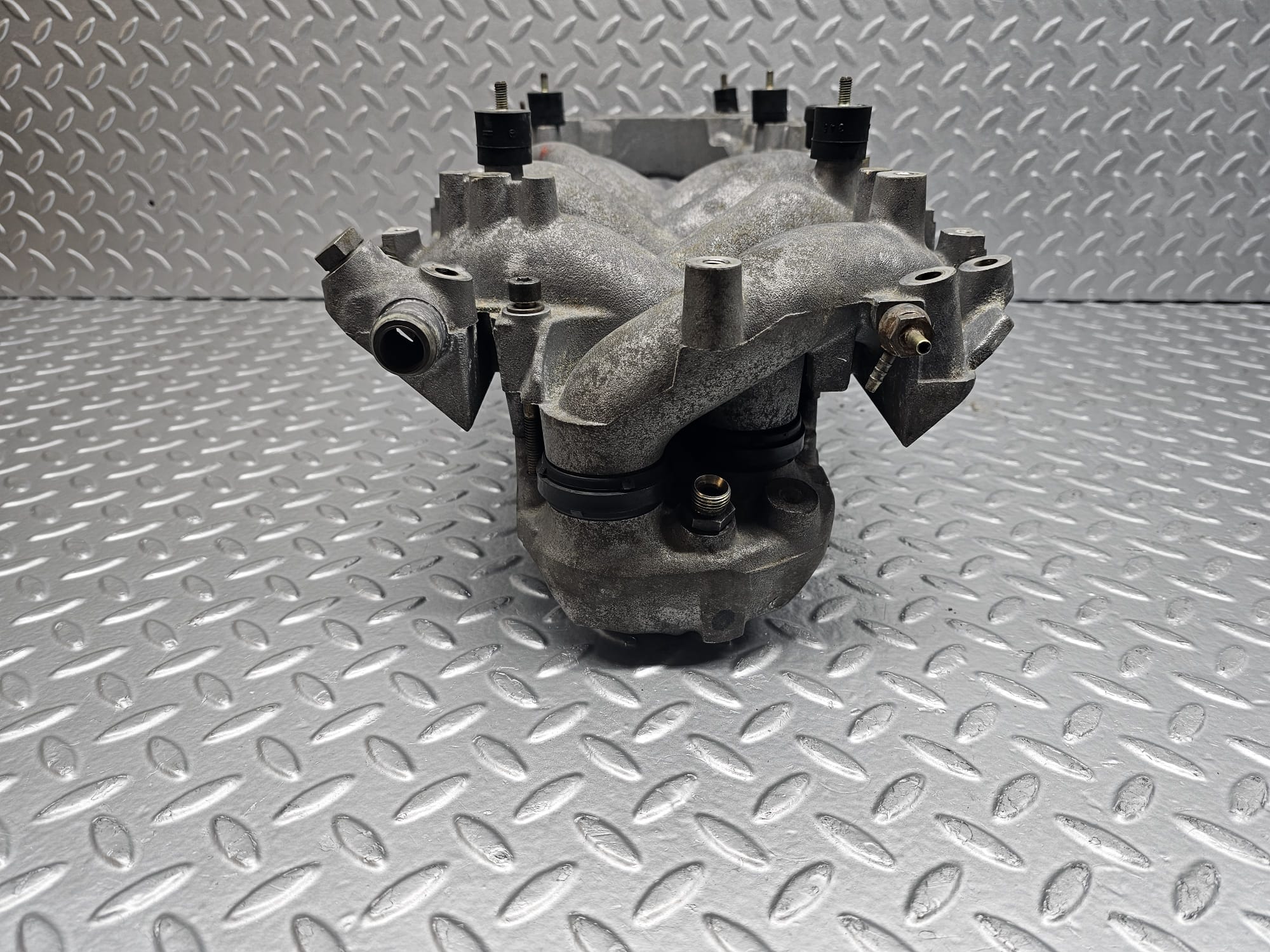 37169 Mercedes-Benz C126 420SEC Coupe Air Intake Manifold 1161416501