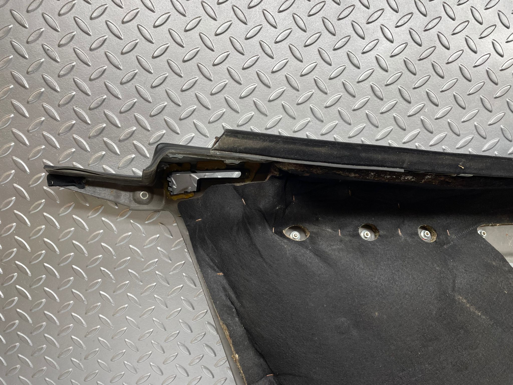 37872 Mercedes-Benz A124 320E Cabriolet Rear Right Card Panel Black 1246904226