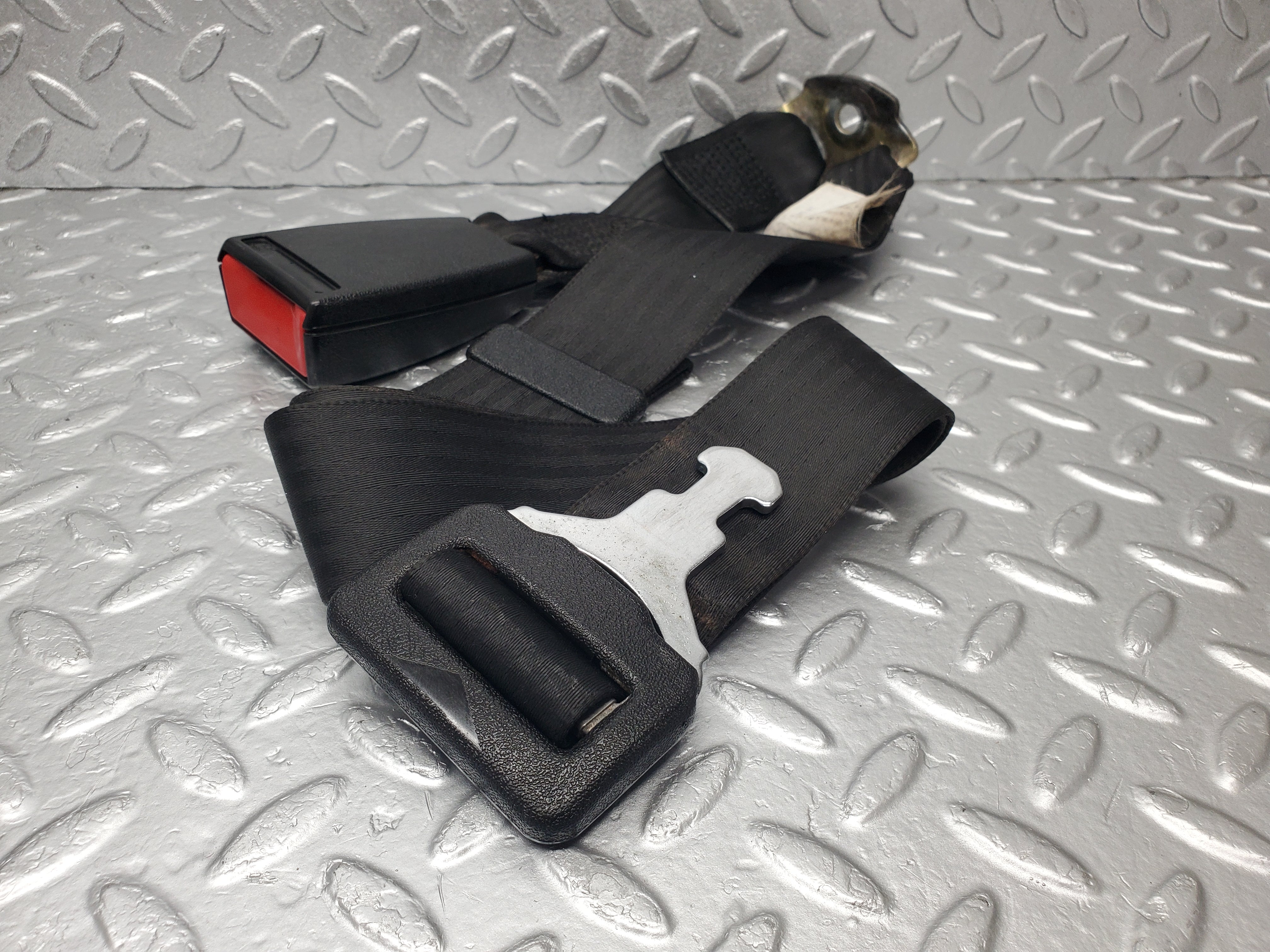 46388 Mercedes-Benz C123 280CE Coupe Rear Seat Belt Set With Buckles 1238604969 1238607885 1238607185