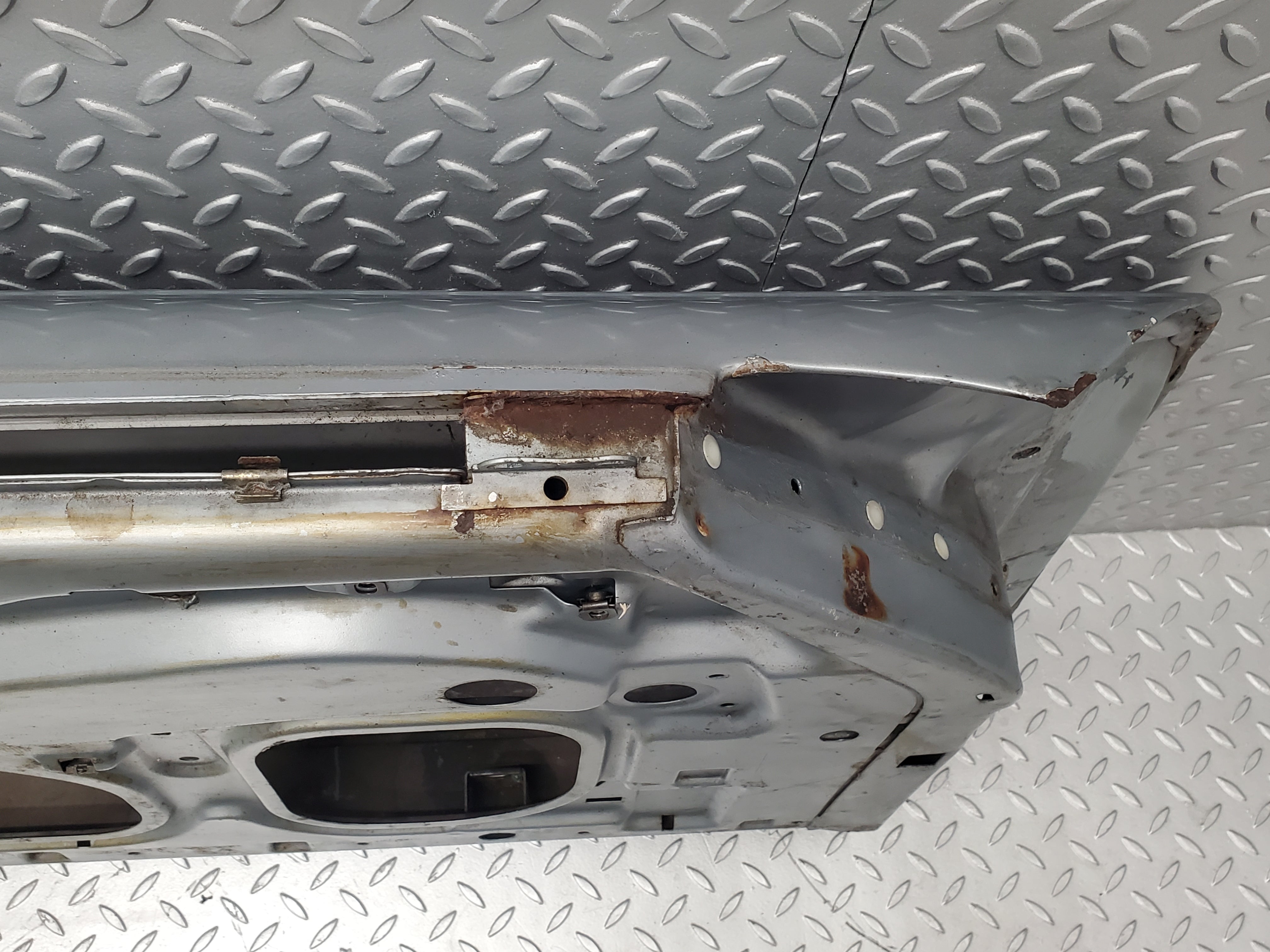 48267 Mercedes-Benz C107 R107 Left Door