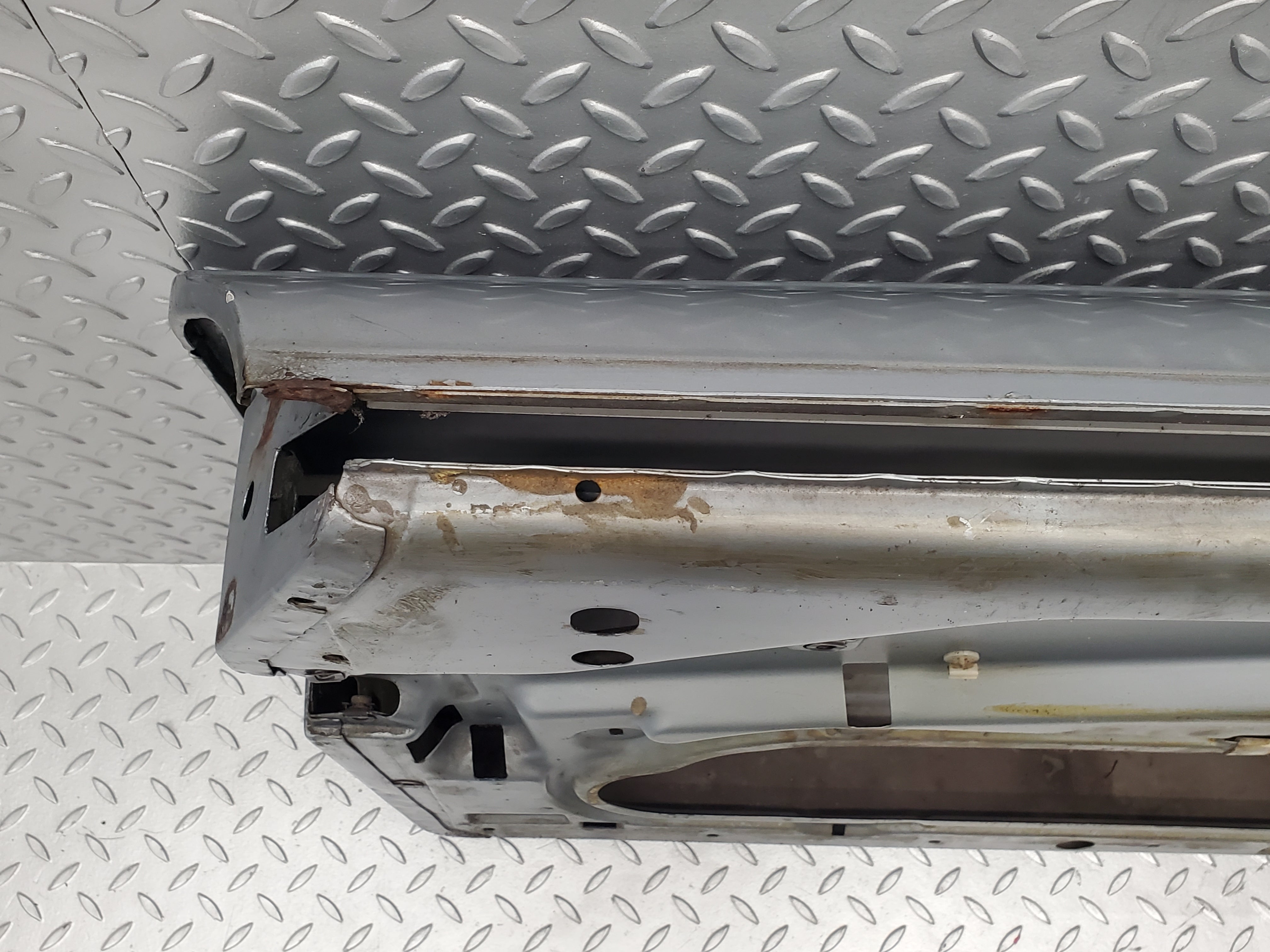 48267 Mercedes-Benz C107 R107 Left Door