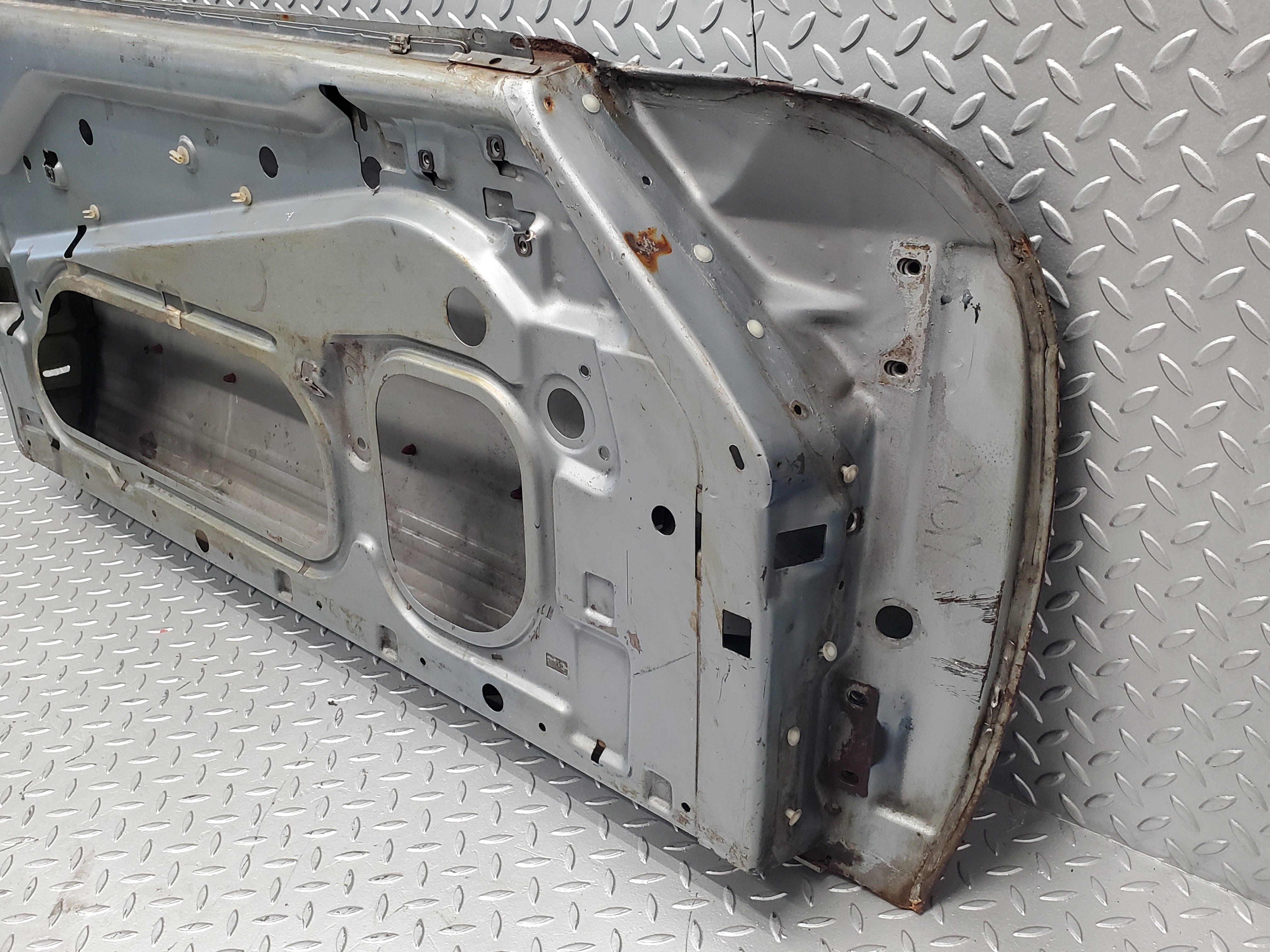 48267 Mercedes-Benz C107 R107 Left Door