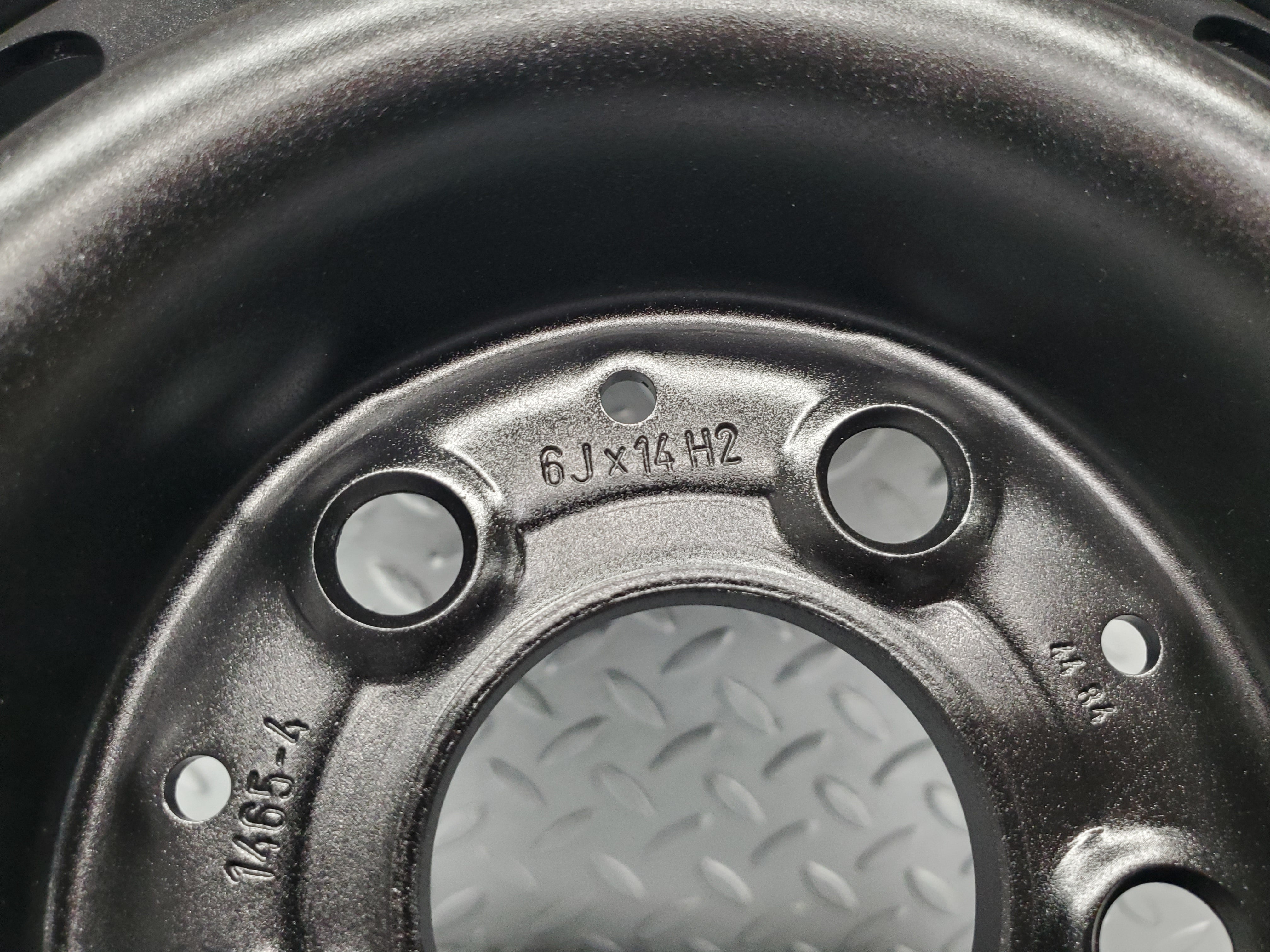 48905 Mercedes-Benz Steel Wheel Set 6Jx14H2 ET30 1234001602