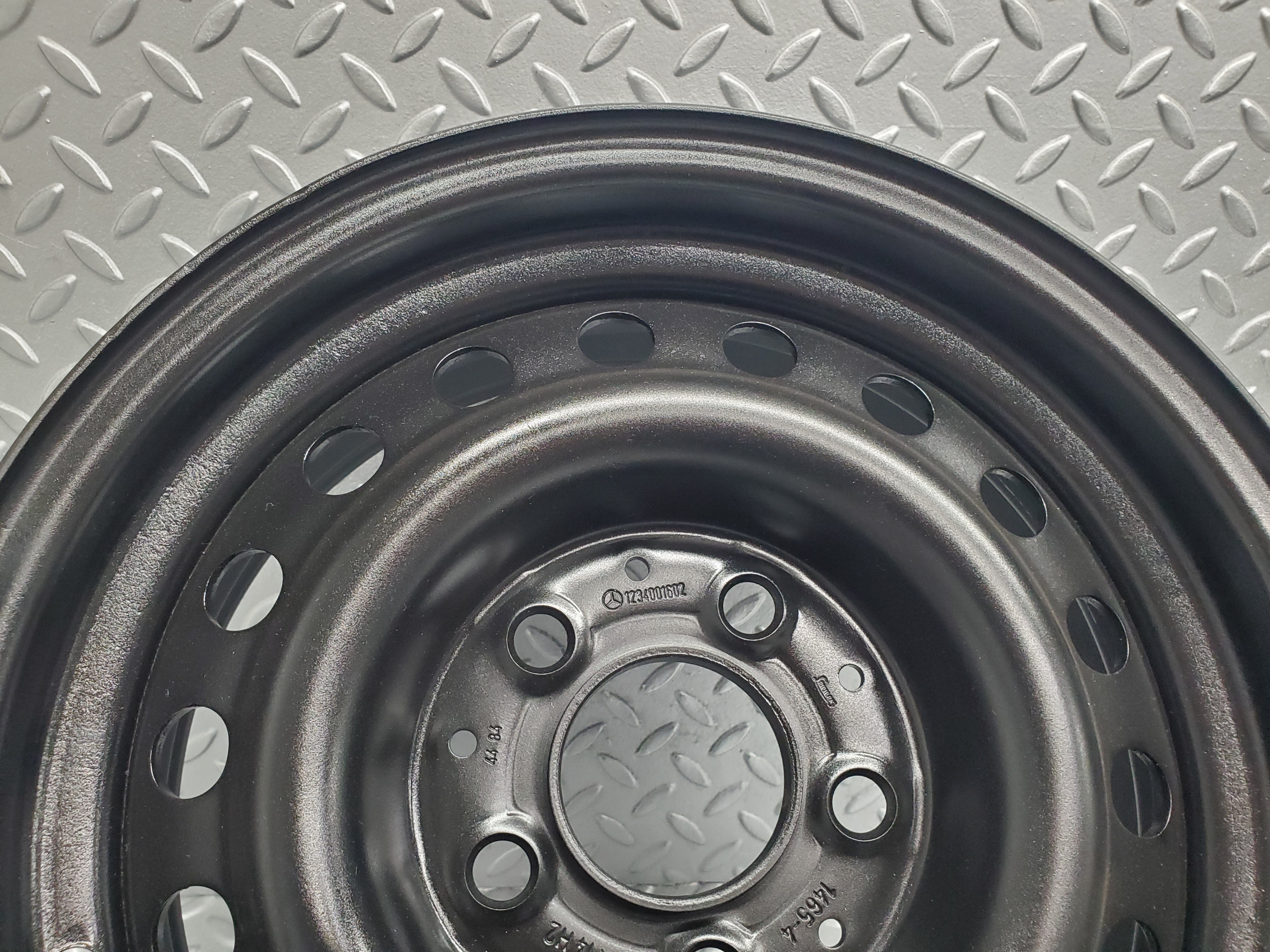 48905 Mercedes-Benz Steel Wheel Set 6Jx14H2 ET30 1234001602