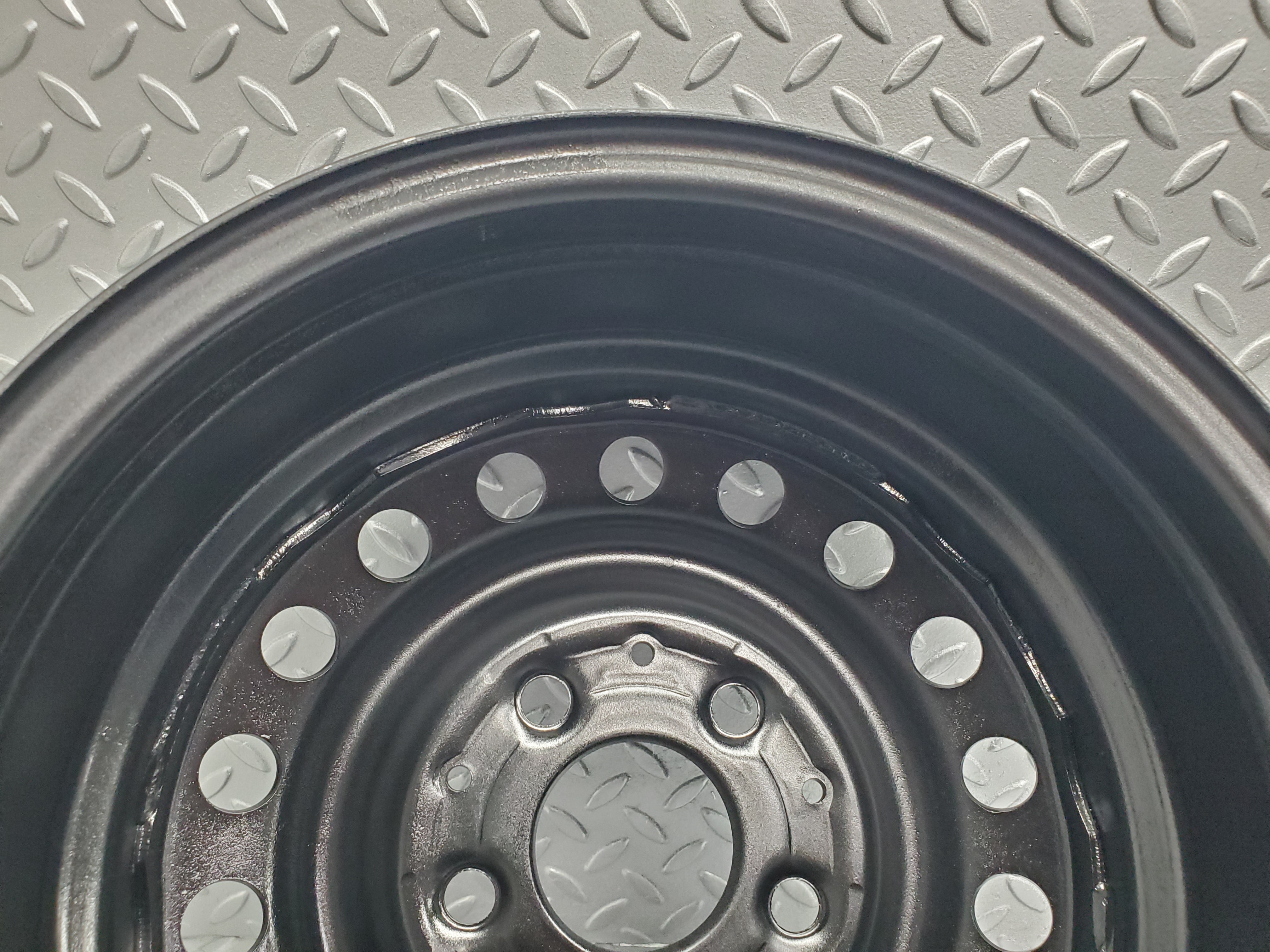 48905 Mercedes-Benz Steel Wheel Set 6Jx14H2 ET30 1234001602