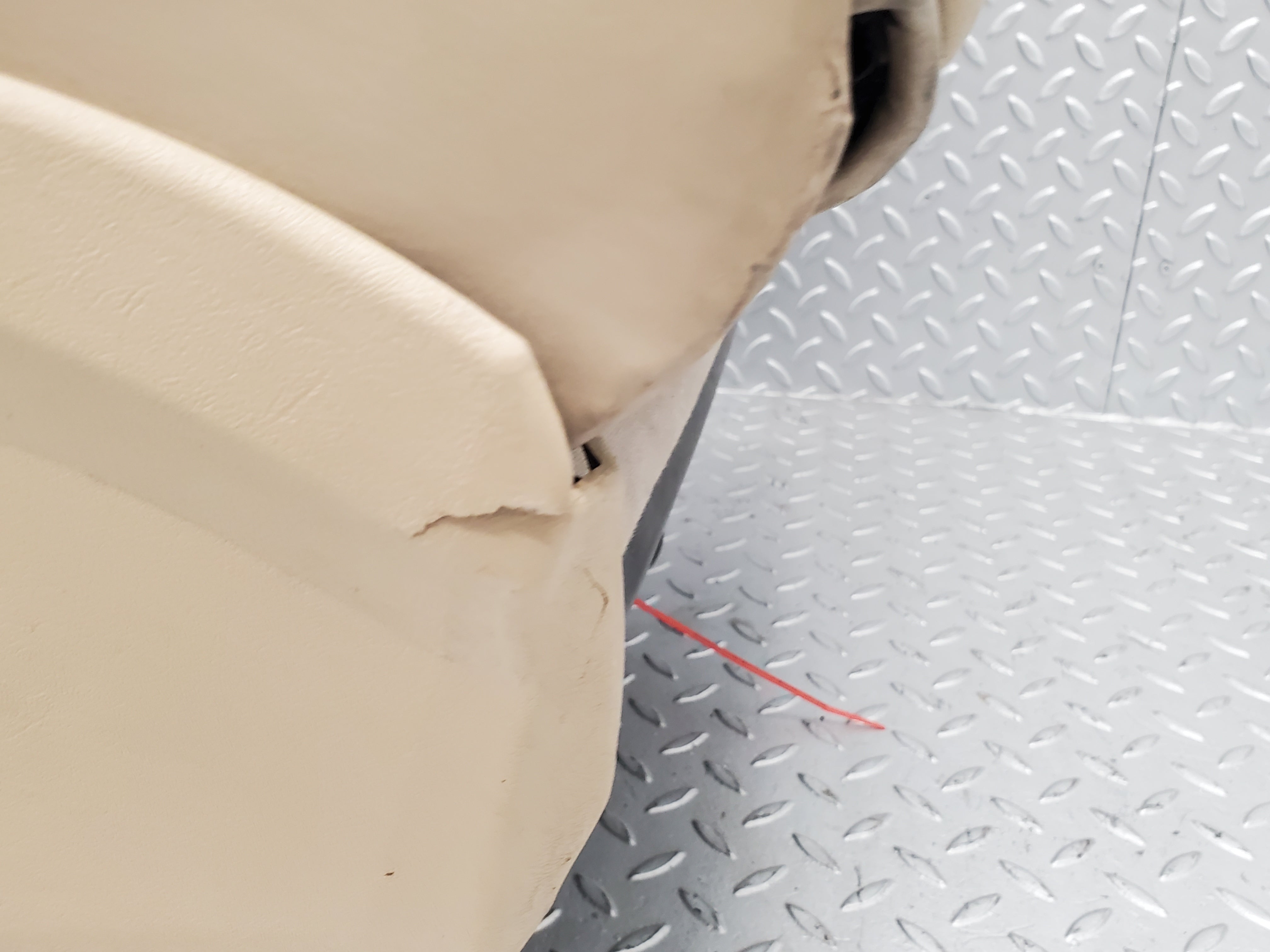 49429 Mercedes-Benz A124 320E Cabriolet Front Left Seat Leather Beige